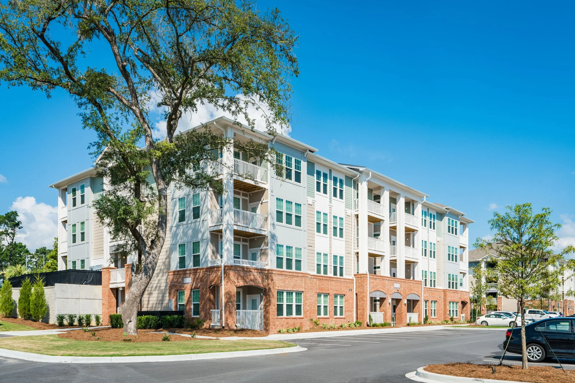 Mosby Ingleside | Offers Due 4/23/2026 — Sale in North Charleston, SC, photo 2 of 8