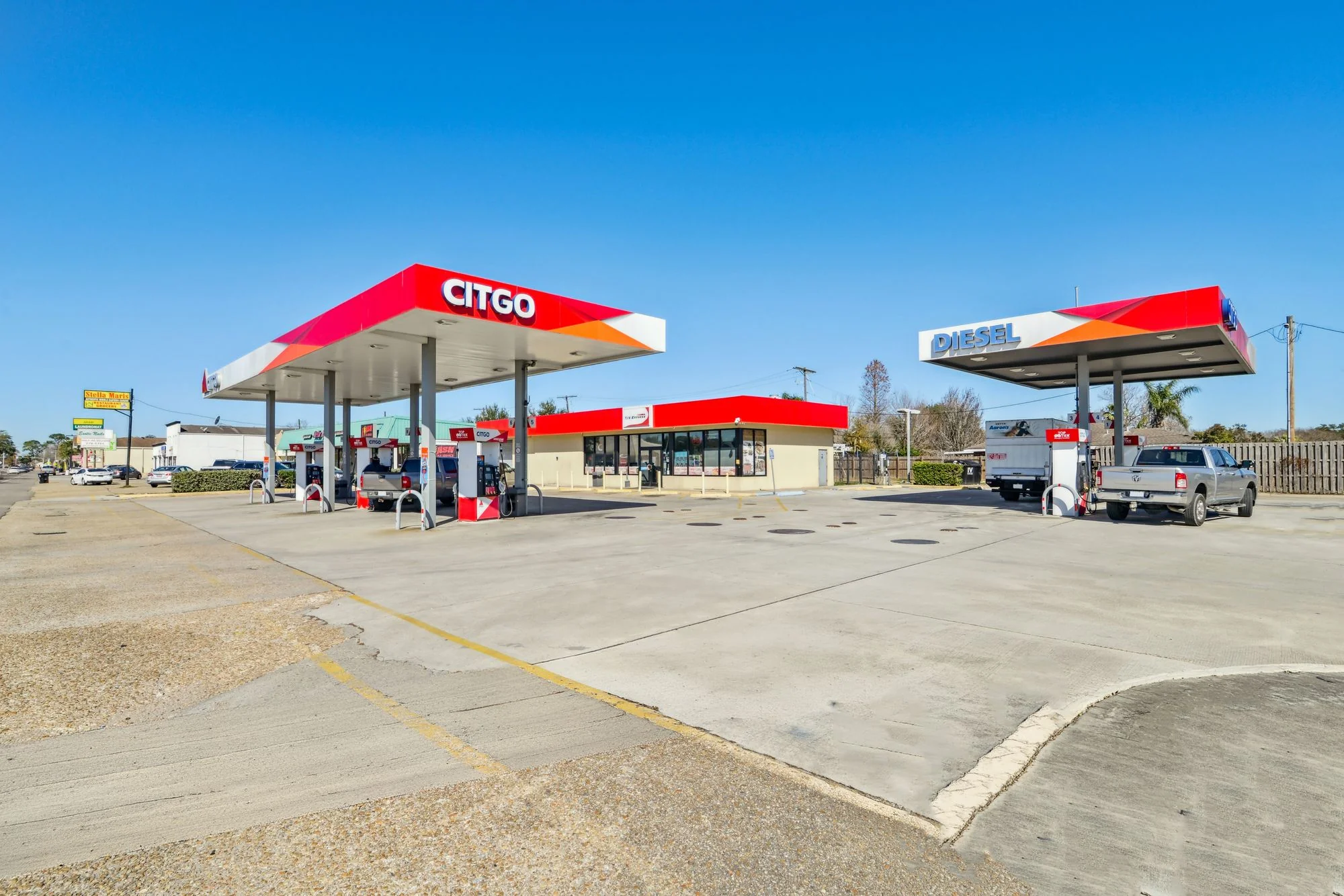 Retail Business for Sale in Arabi, LA, photo 2 of 6