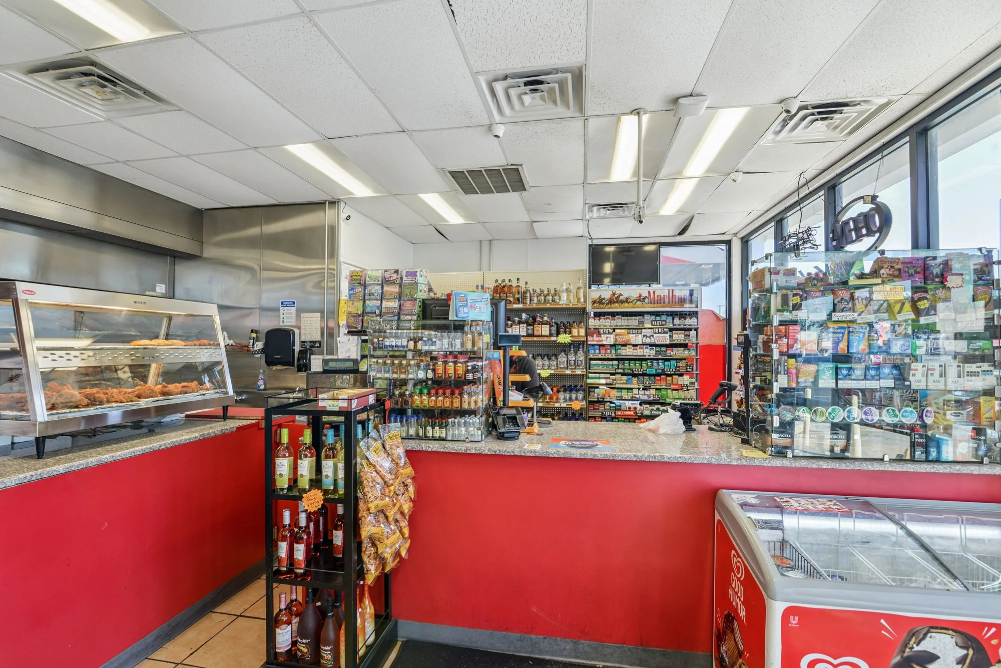 Retail Business for Sale in Arabi, LA, photo 5 of 6