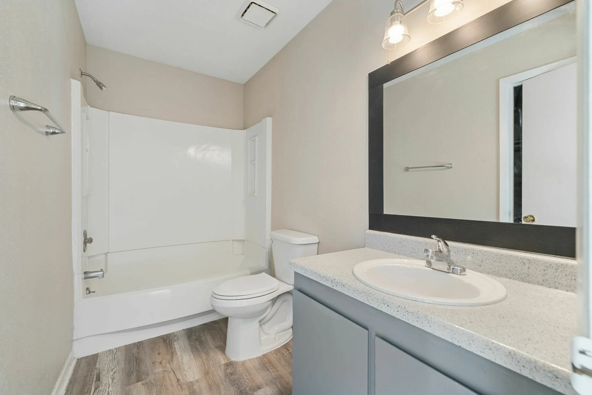 Blair Place Duplexes — Sale in Magnolia, TX, photo 6 of 8