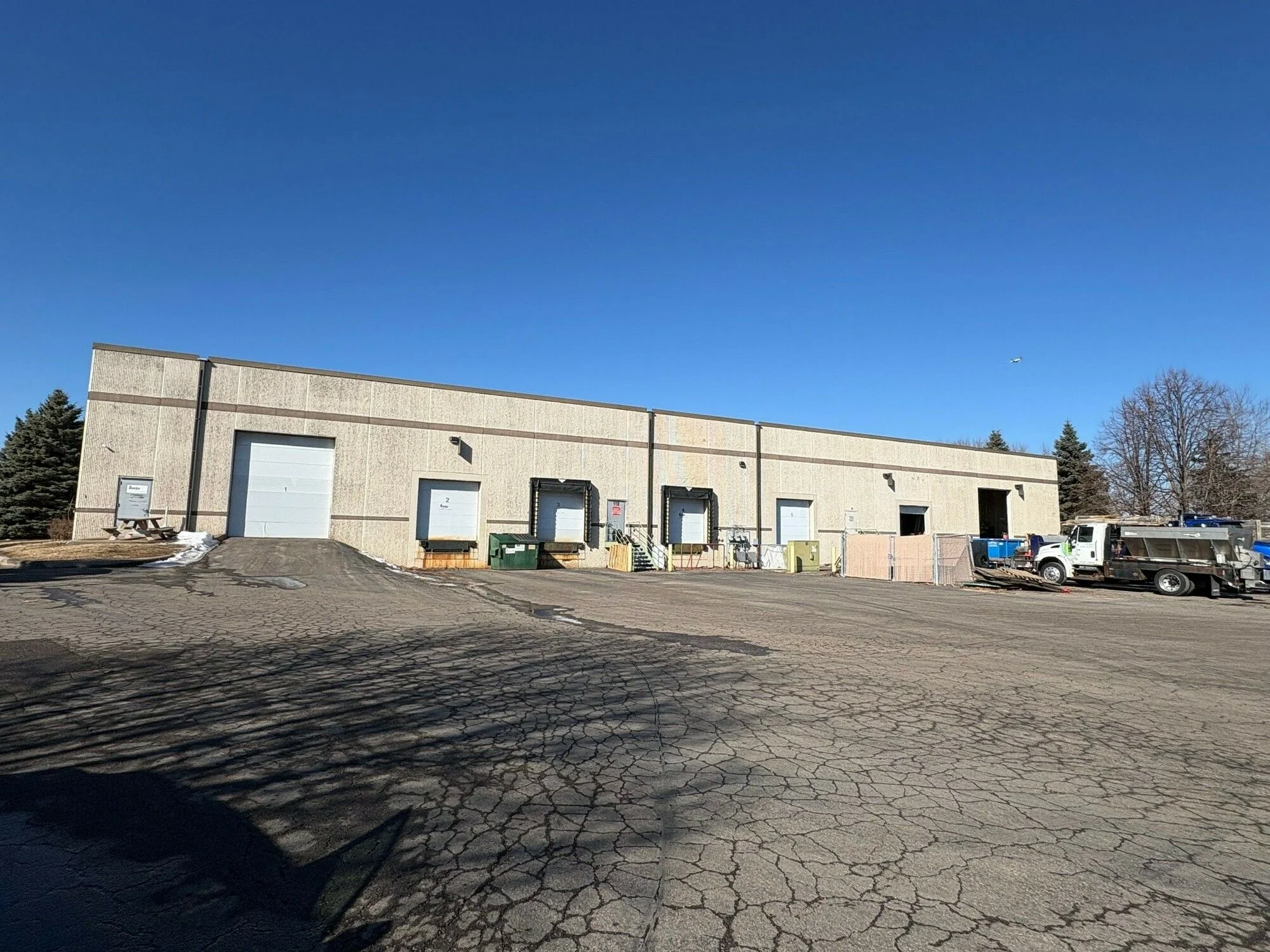 Burr Oak Distribution Center — Sale in Eagan, MN, photo 4 of 8