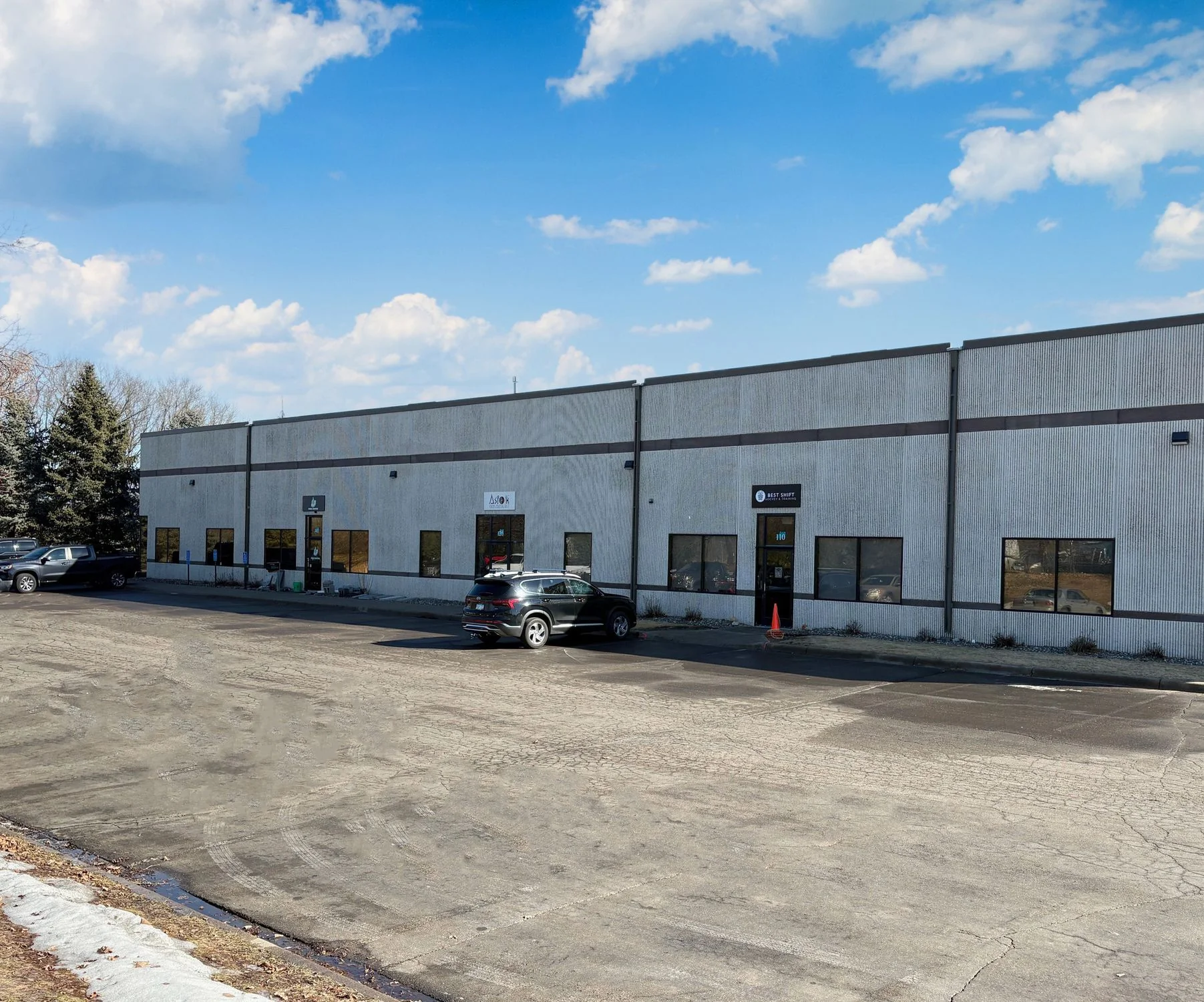 Burr Oak Distribution Center — Sale in Eagan, MN, photo 7 of 8