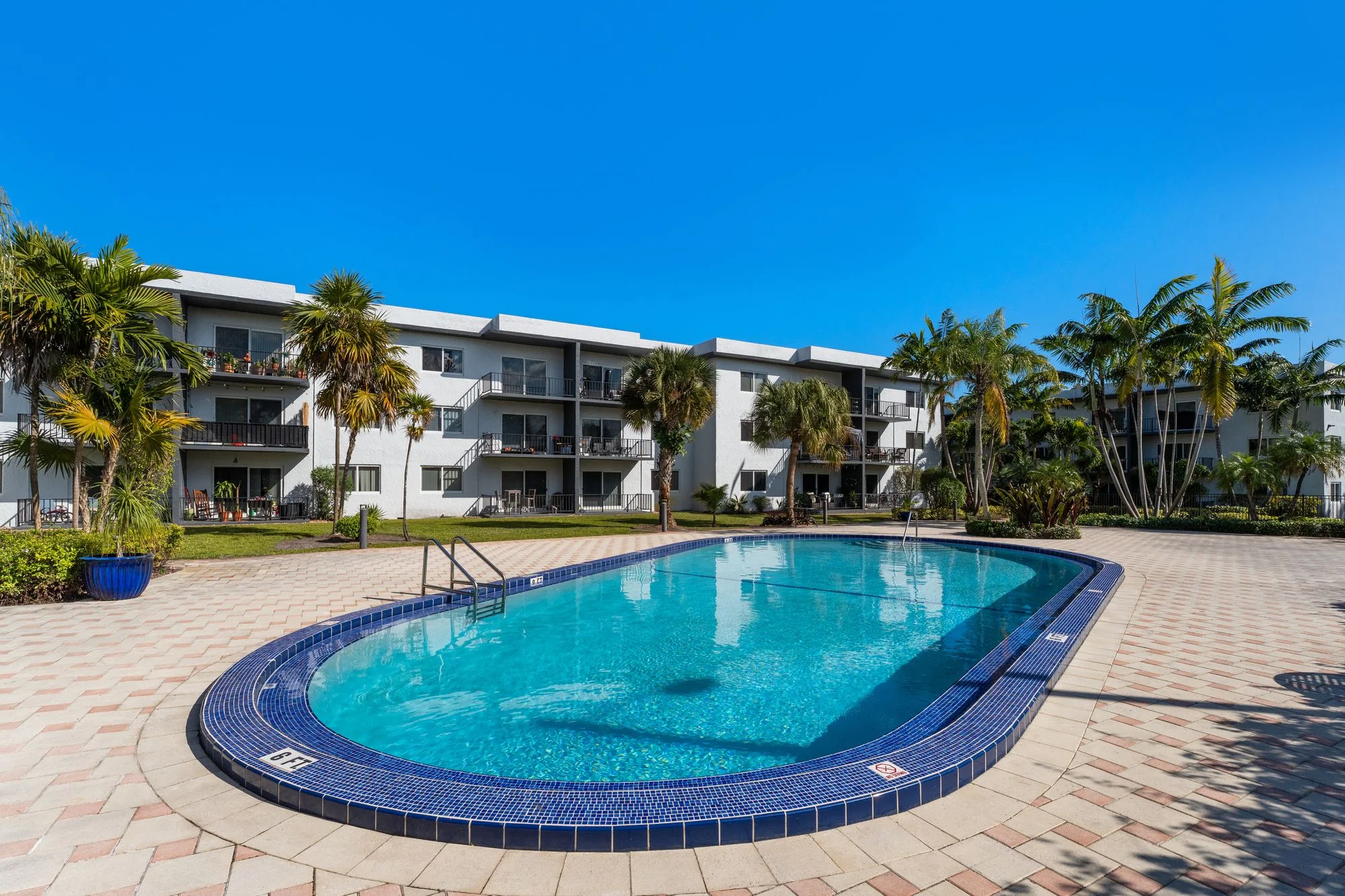 Arbors Aventura — Sale in North Miami Beach, FL, photo 1 of 1