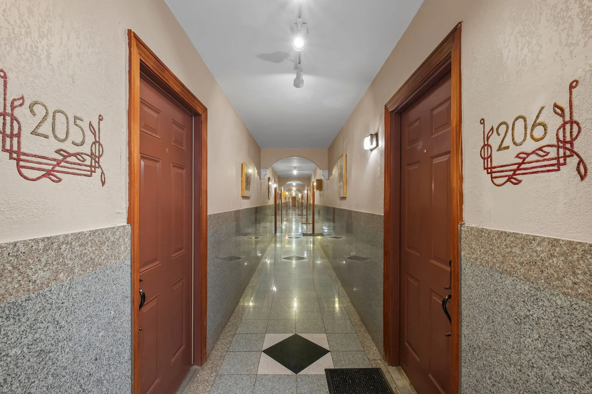Gallery Central West End — Sale in St. Louis, MO, photo 8 of 8