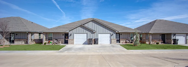 East Pointe Village Duplexes — Sale in Moore, OK, photo 4 of 8