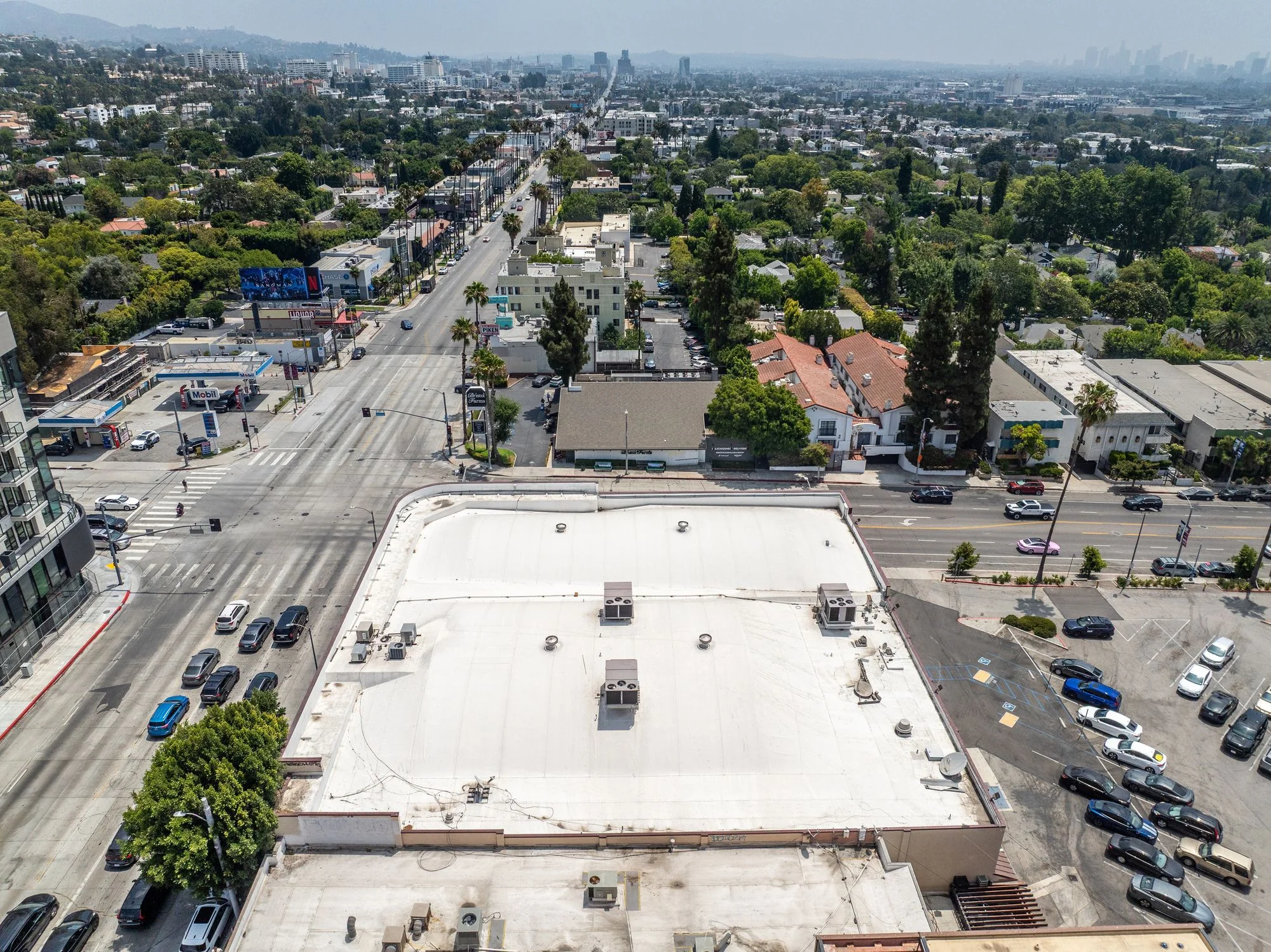 7900 Sunset Boulevard — Sale in Los Angeles, CA, photo 3 of 8