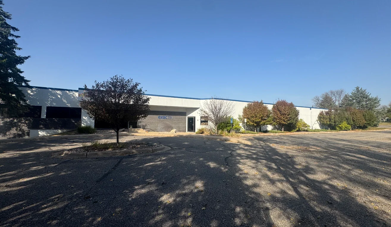 1200 Lakeview Dr - industrial for sale in chaska, MN