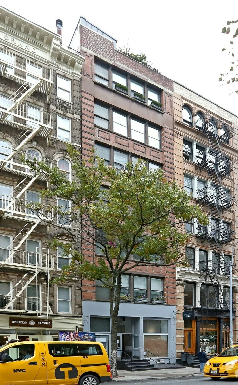 347 West Broadway — Sale in New York, NY, photo 3 of 3