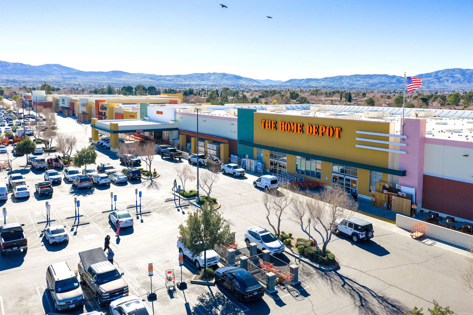 47th Street Pavilion — Sale in Palmdale, CA, photo 1 of 8