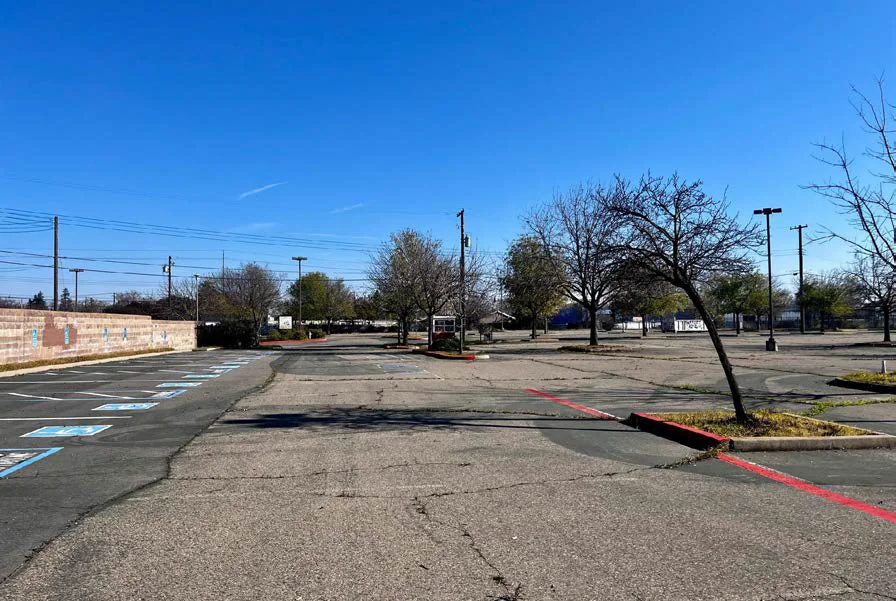 Attawa Ave — Sale in Sacramento, CA, photo 2 of 4