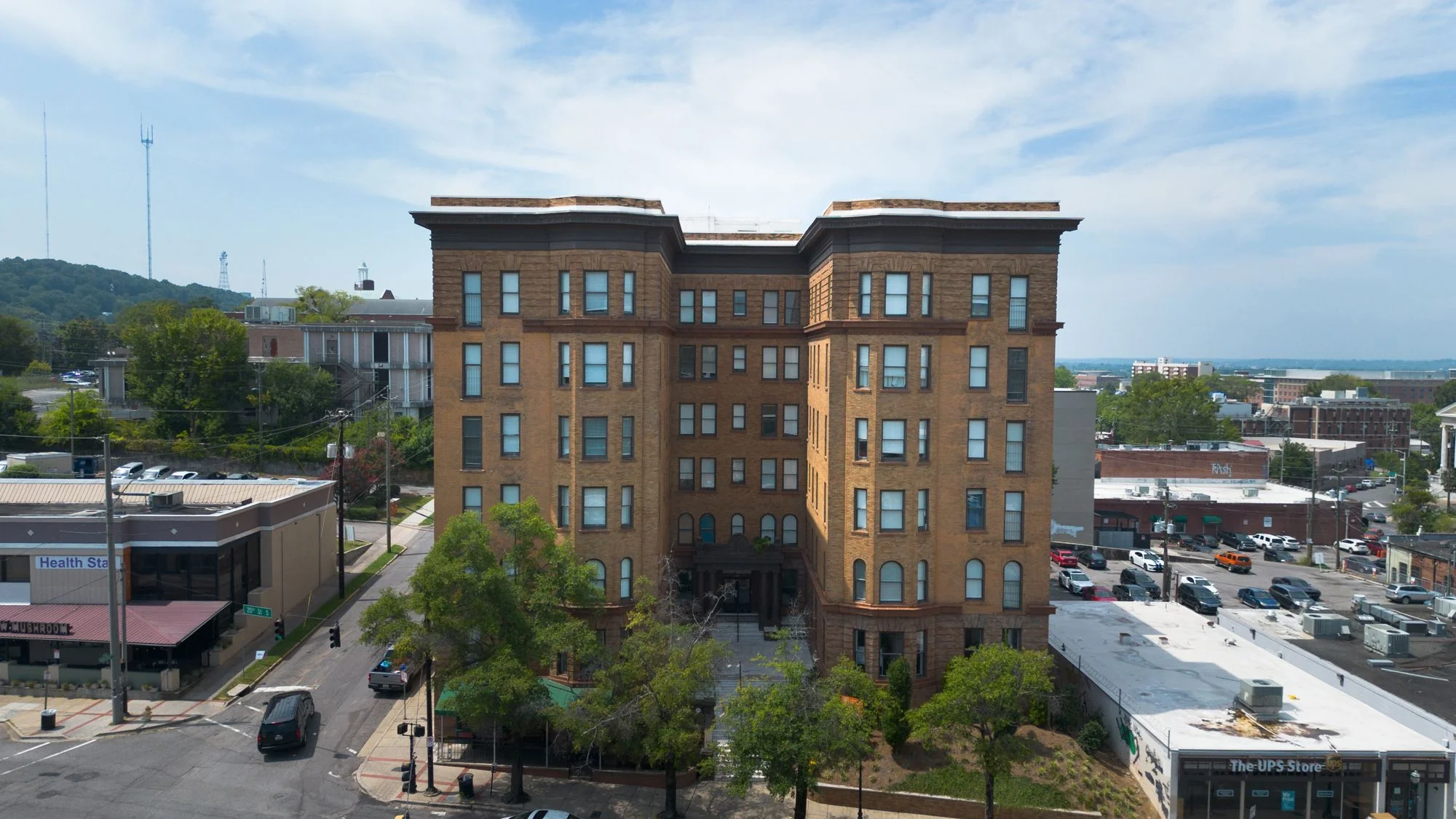 Terrace Court — Sale in Birmingham, AL, photo 4 of 8