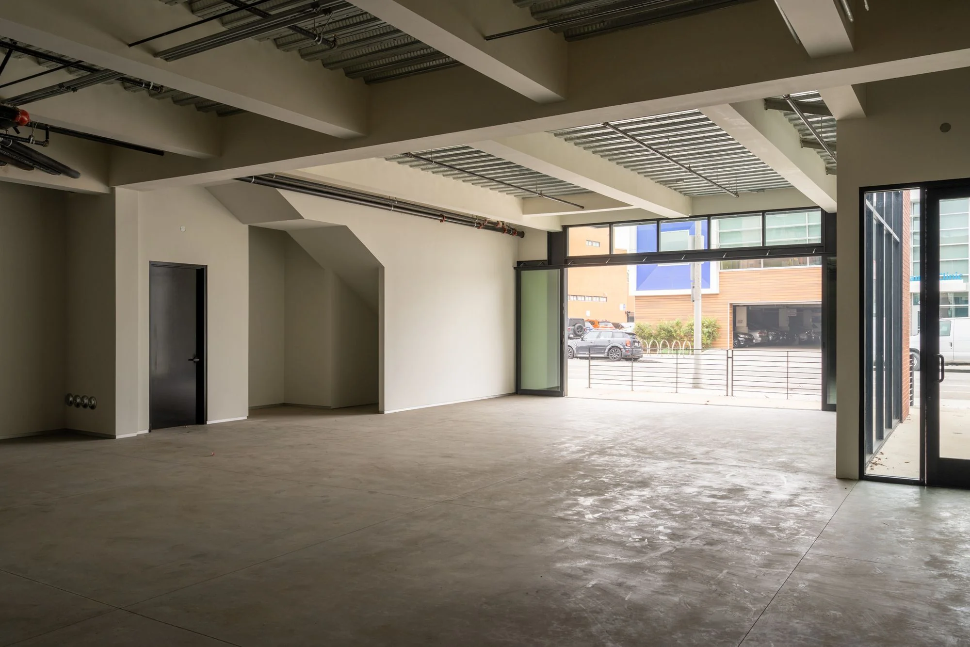 613 Rose Avenue — Sale in Los Angeles, CA, photo 4 of 6