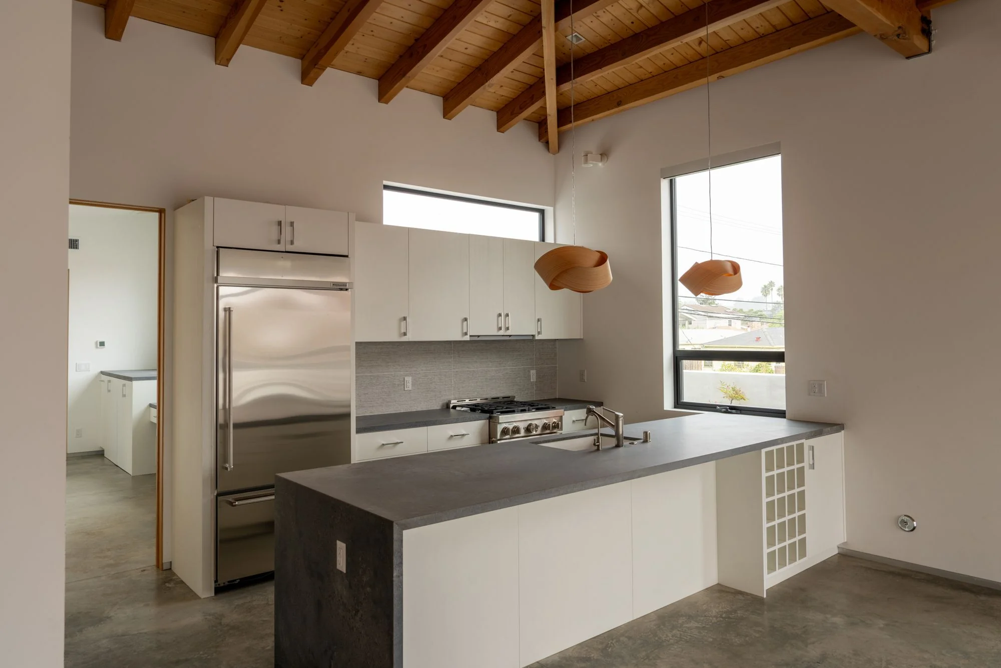 613 Rose Avenue — Sale in Los Angeles, CA, photo 5 of 6