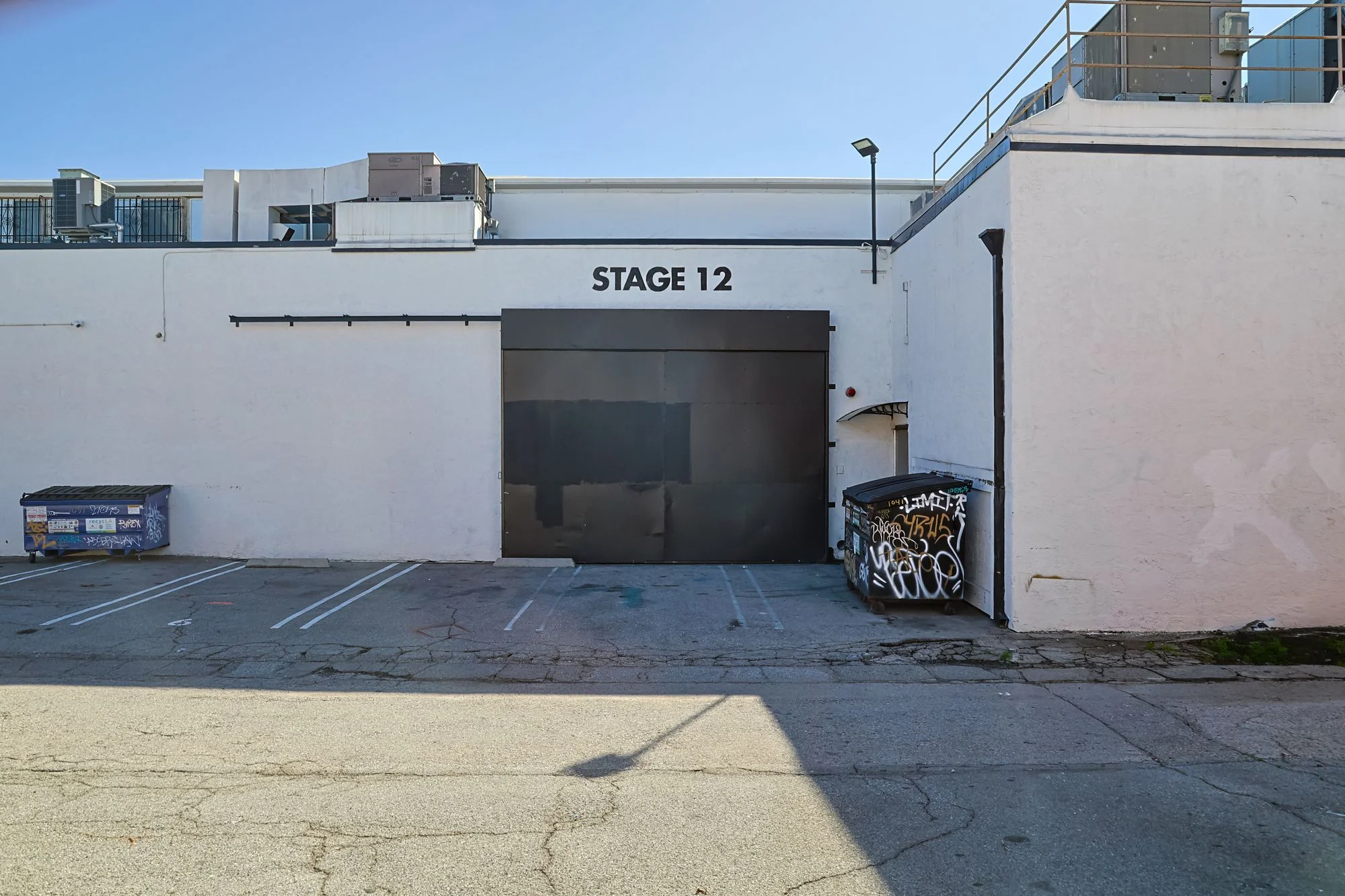 1041 N Mansfield Ave — Sale in Los Angeles, CA, photo 6 of 8