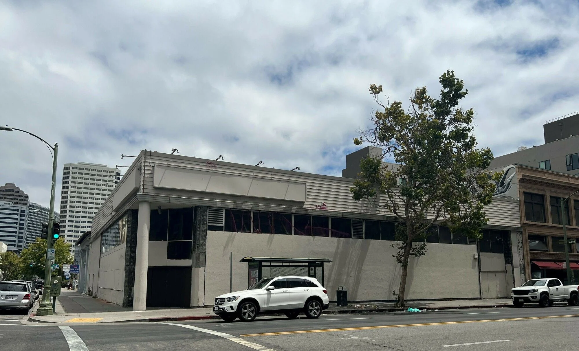 286 14th St — Sale in Oakland, CA, photo 2 of 3