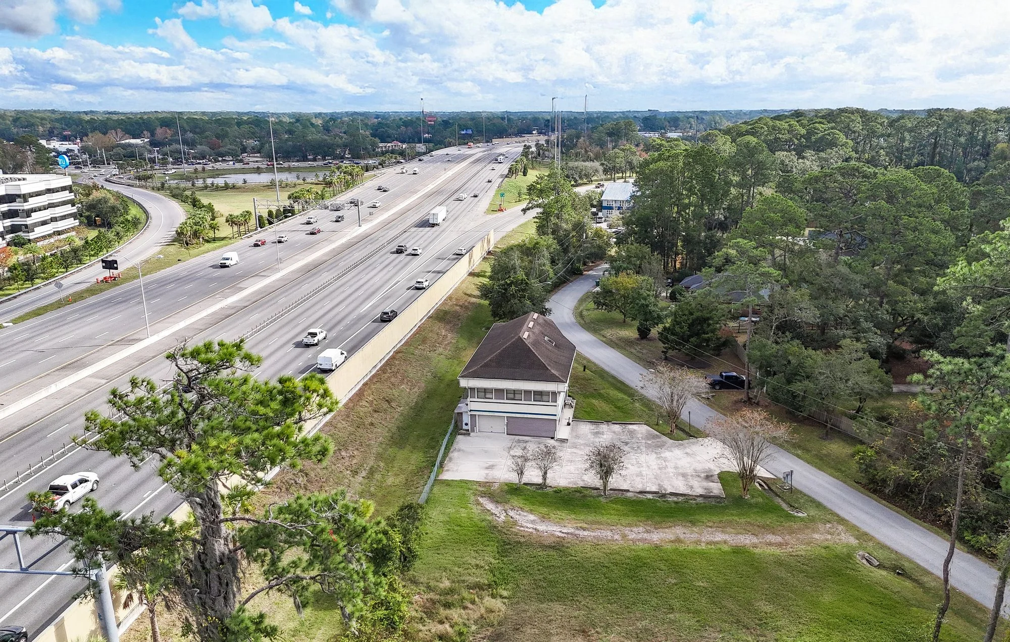 2865 Plummer Cove Road — Sale in Jacksonville, FL, photo 3 of 4