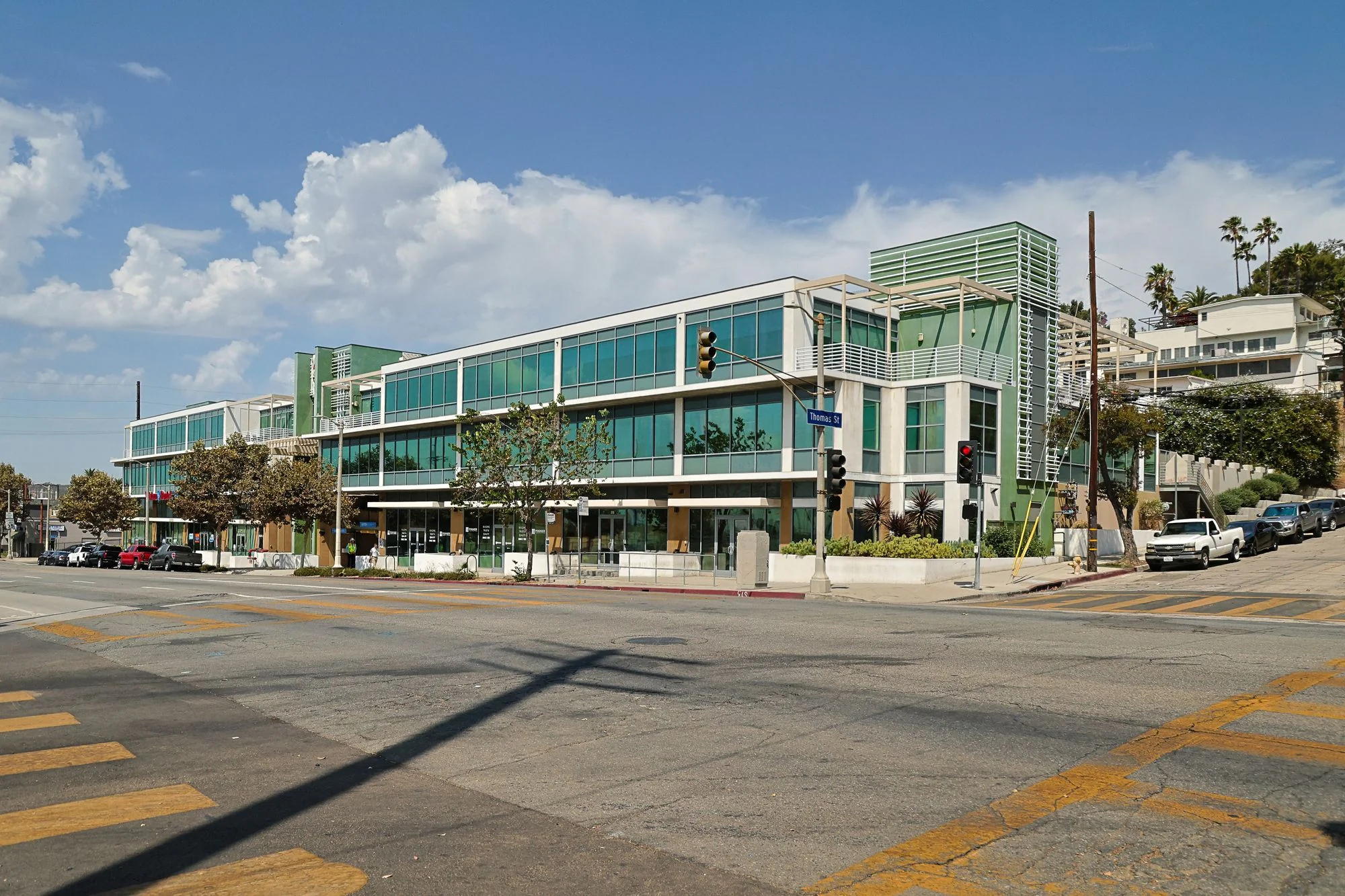 Lincon Medical Building — Sale in Los Angeles, CA, photo 2 of 5