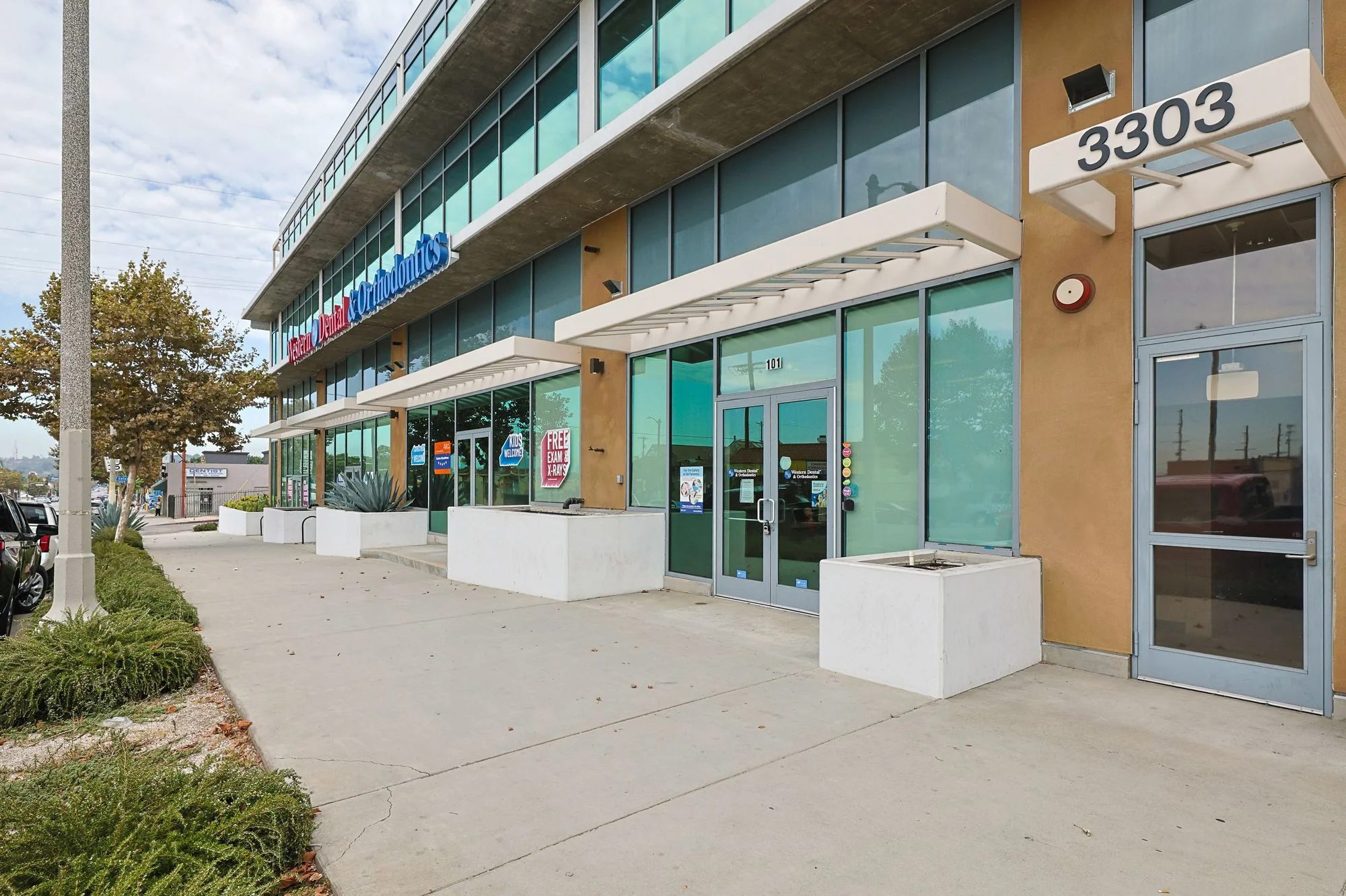 Lincon Medical Building — Sale in Los Angeles, CA, photo 3 of 5