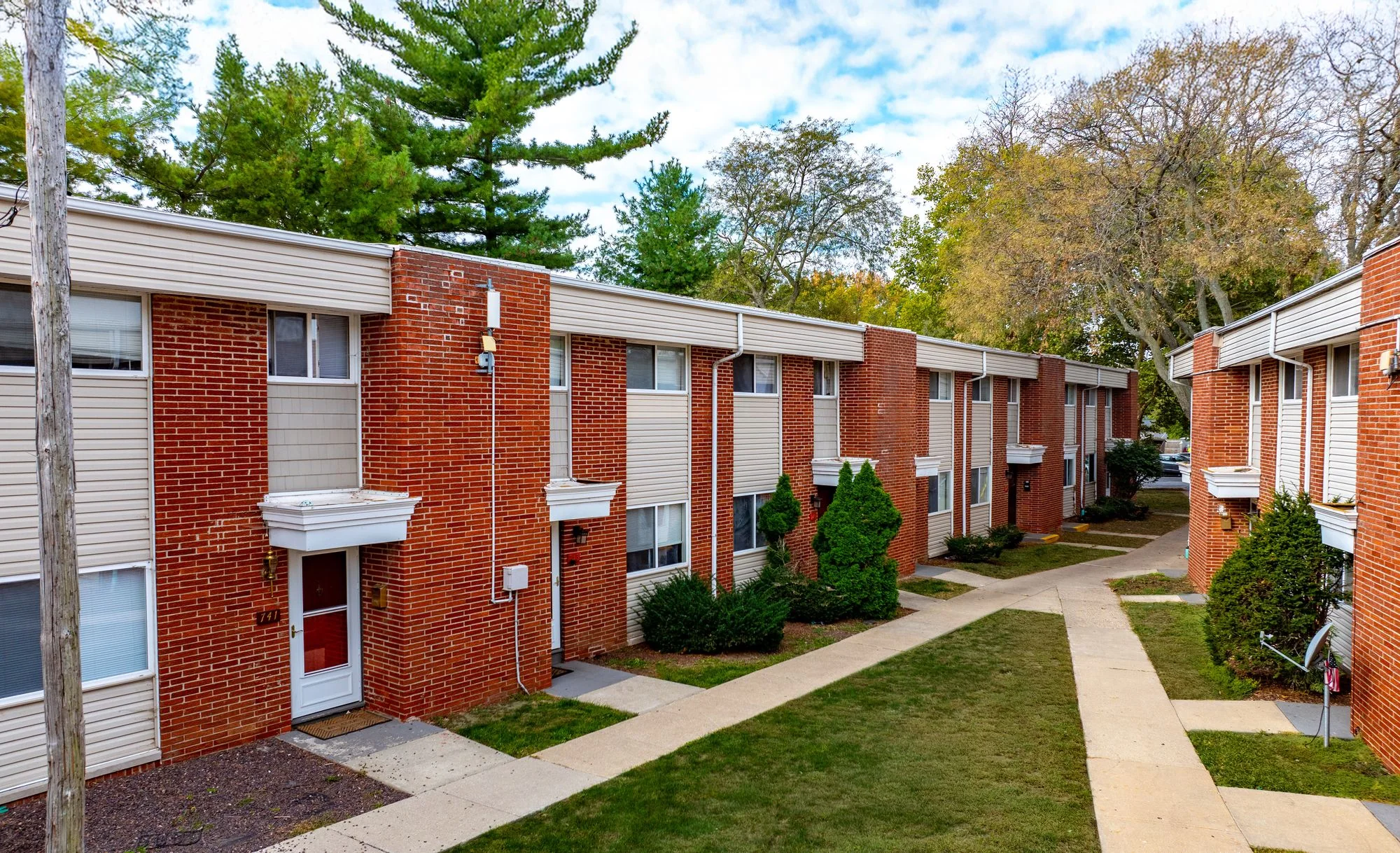 Westbury Townhomes — Sale in Champaign, IL, photo 2 of 8