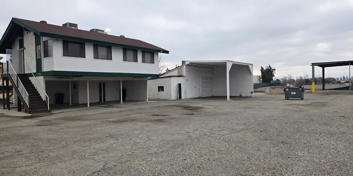 1344 E Grand Ave — Sale in Pomona, CA, photo 7 of 8