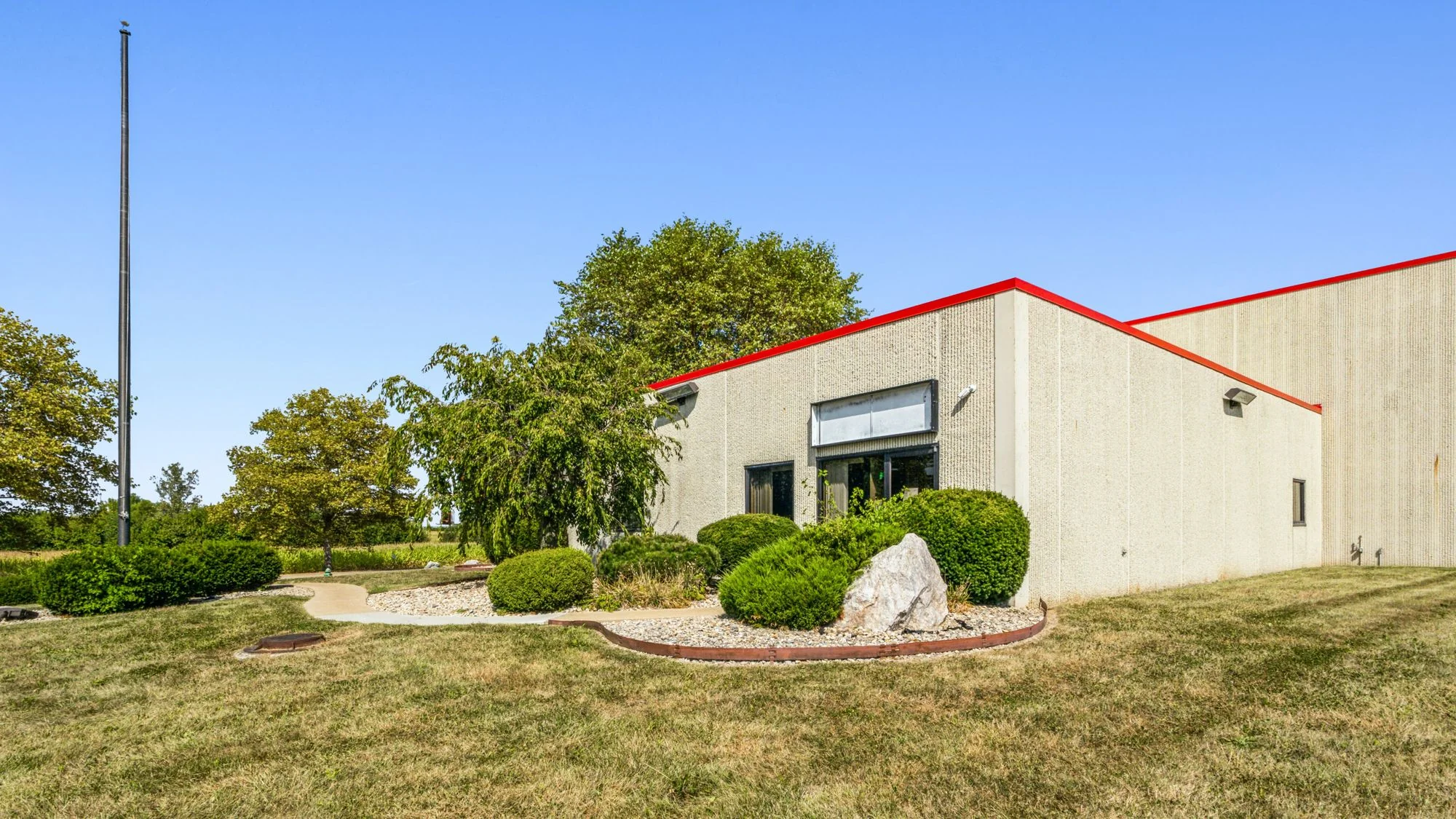 1930 N Montgomery Rd — Sale in Greensburg, IN, photo 3 of 8