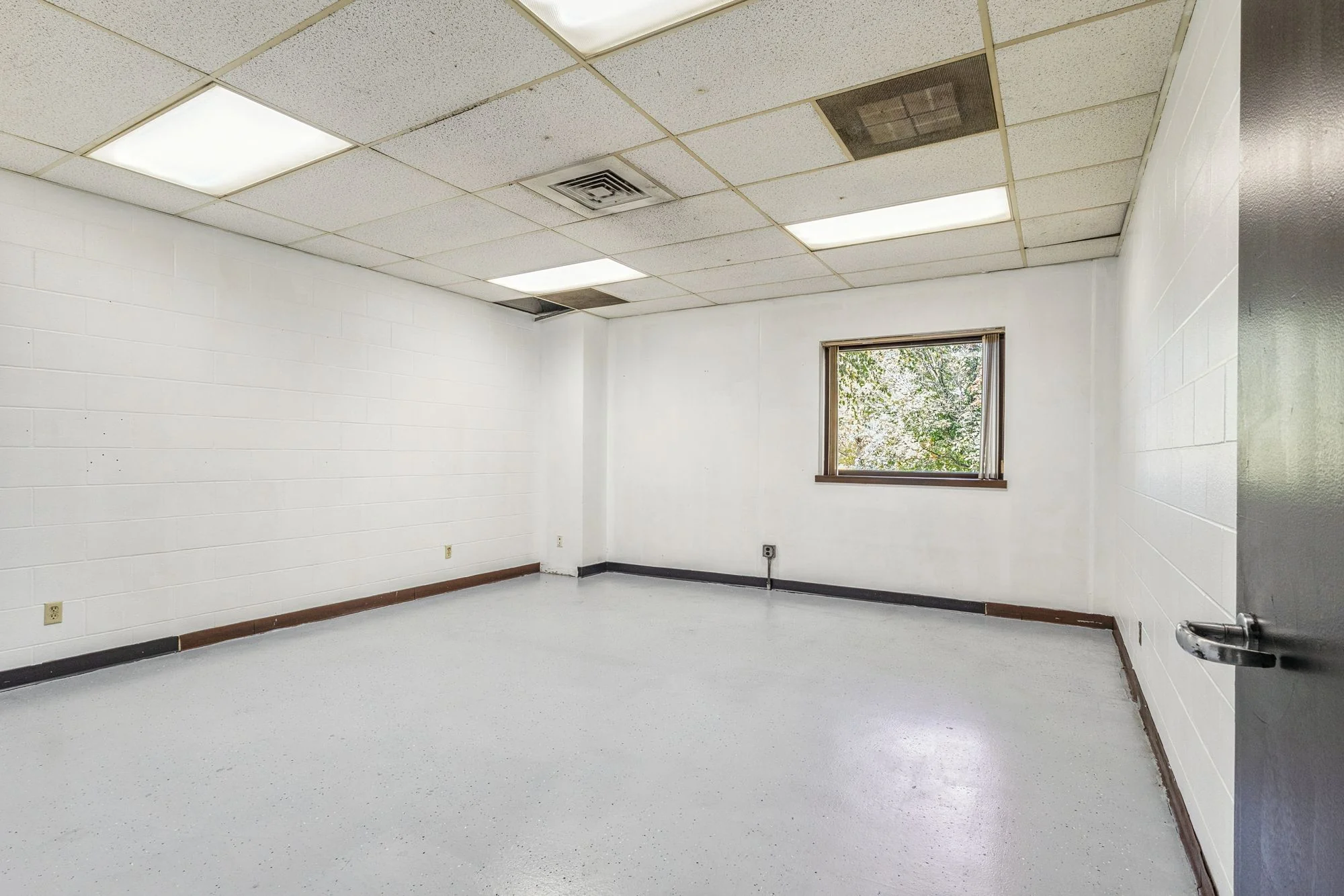 1930 N Montgomery Rd — Sale in Greensburg, IN, photo 6 of 8