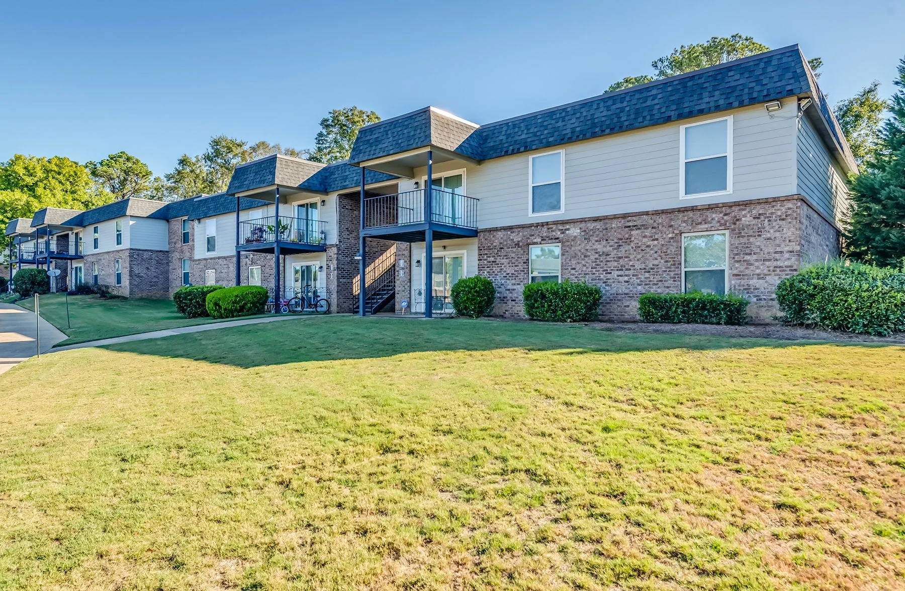 Grove at Westgate Apartments — Sale in Dothan, AL, photo 3 of 8