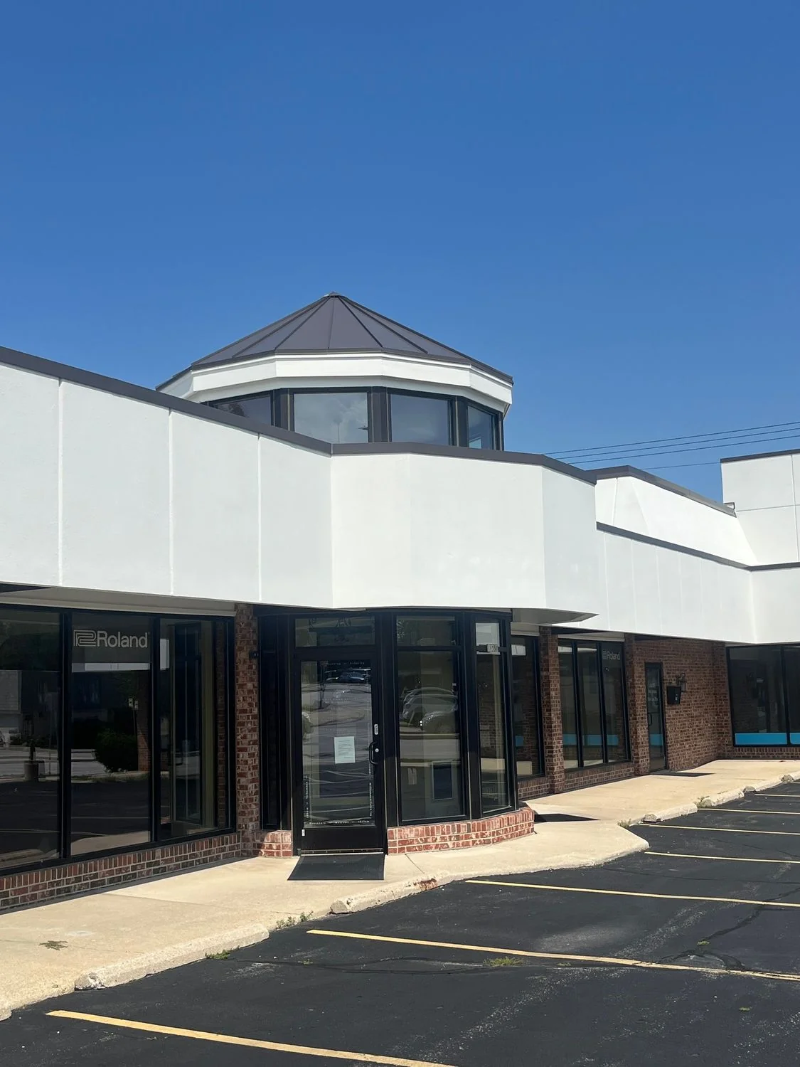 Former Steinway Showroom — Sale in Wauwatosa, WI, photo 2 of 5