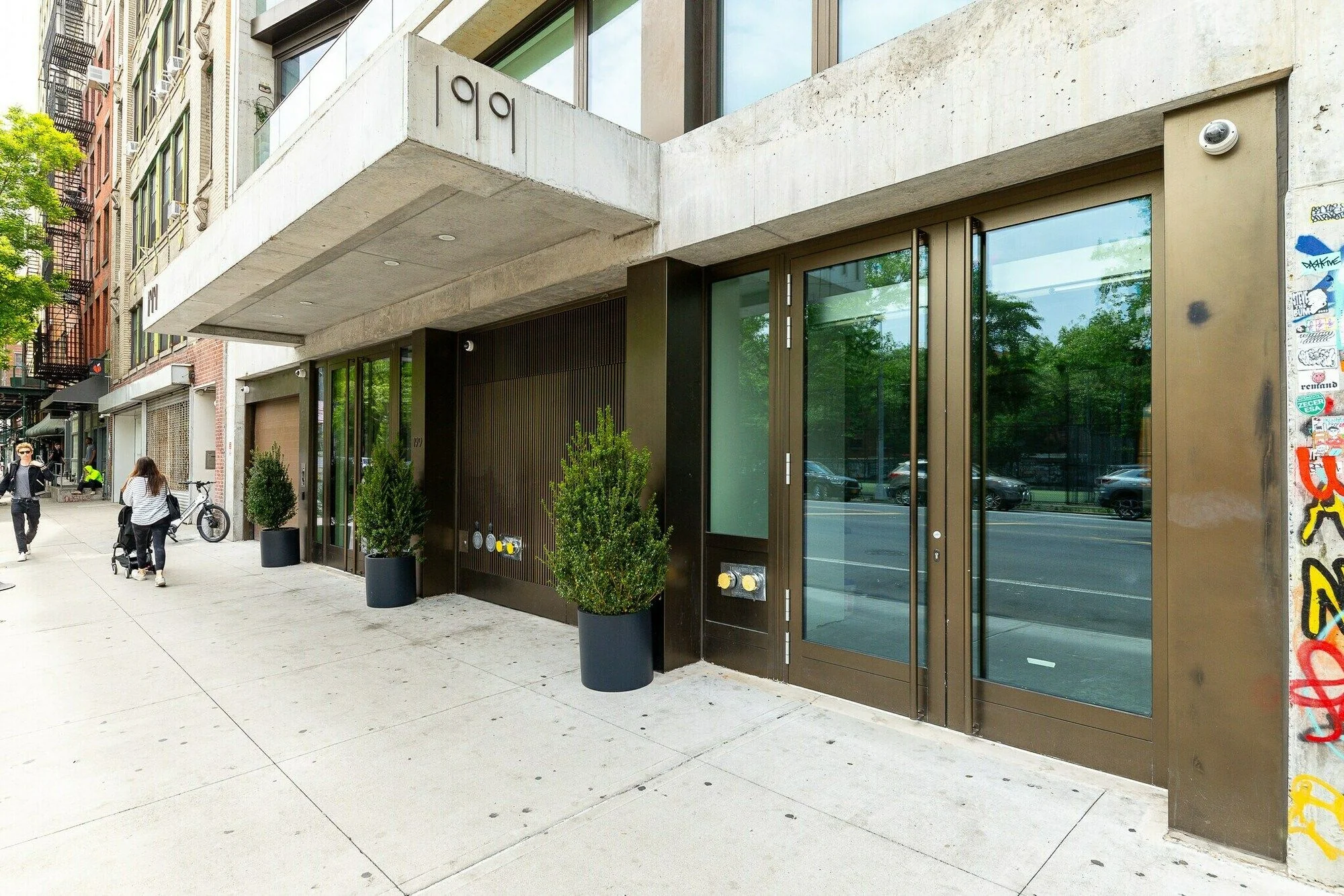 199 Chrystie Street — Sale in New York, NY, photo 1 of 8