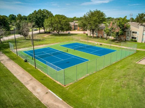 Woodland Oaks — Sale in Tulsa, OK, photo 4 of 8