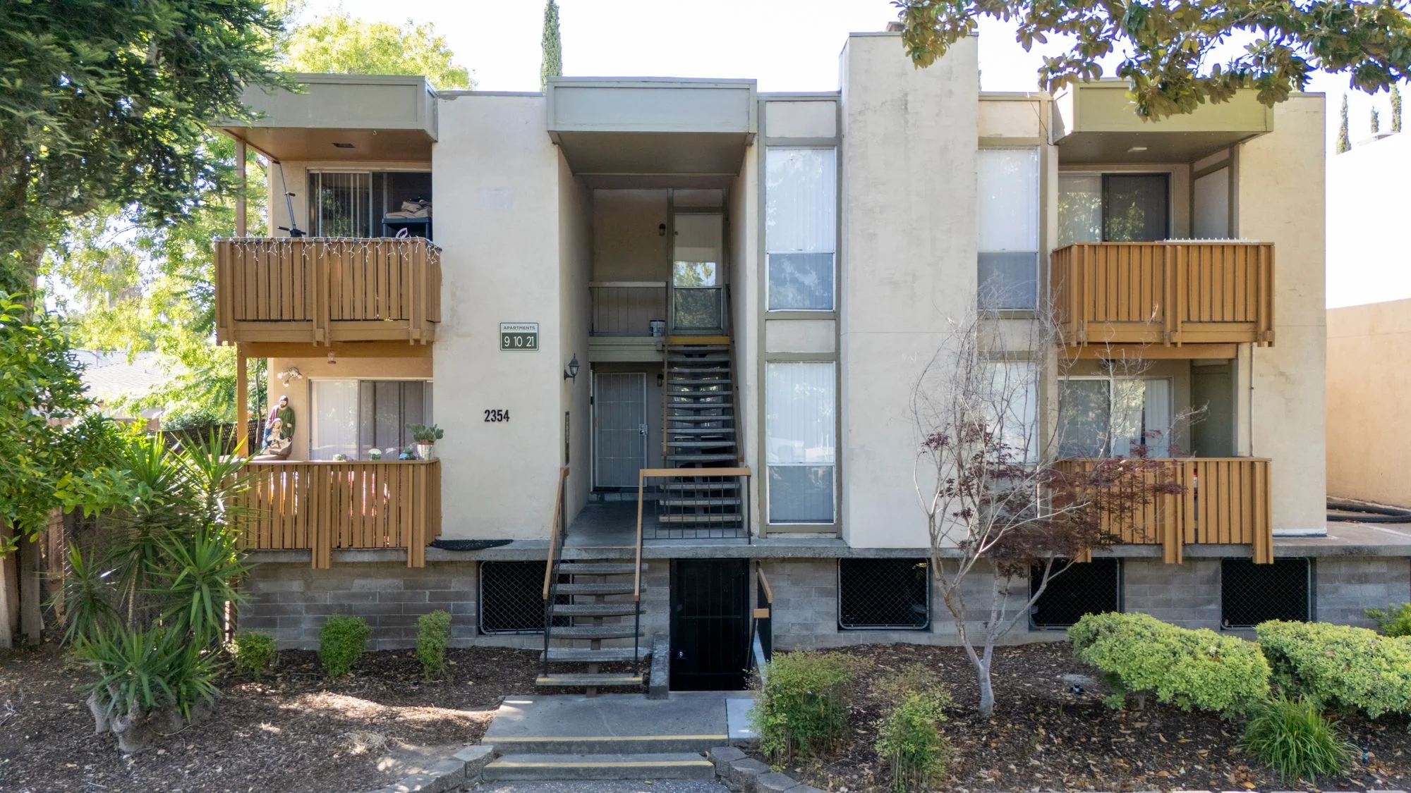 Bonifacio East Apartments — Sale in Concord, CA, photo 2 of 7