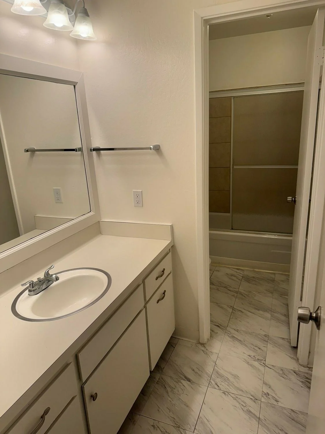 Bonifacio East Apartments — Sale in Concord, CA, photo 7 of 7