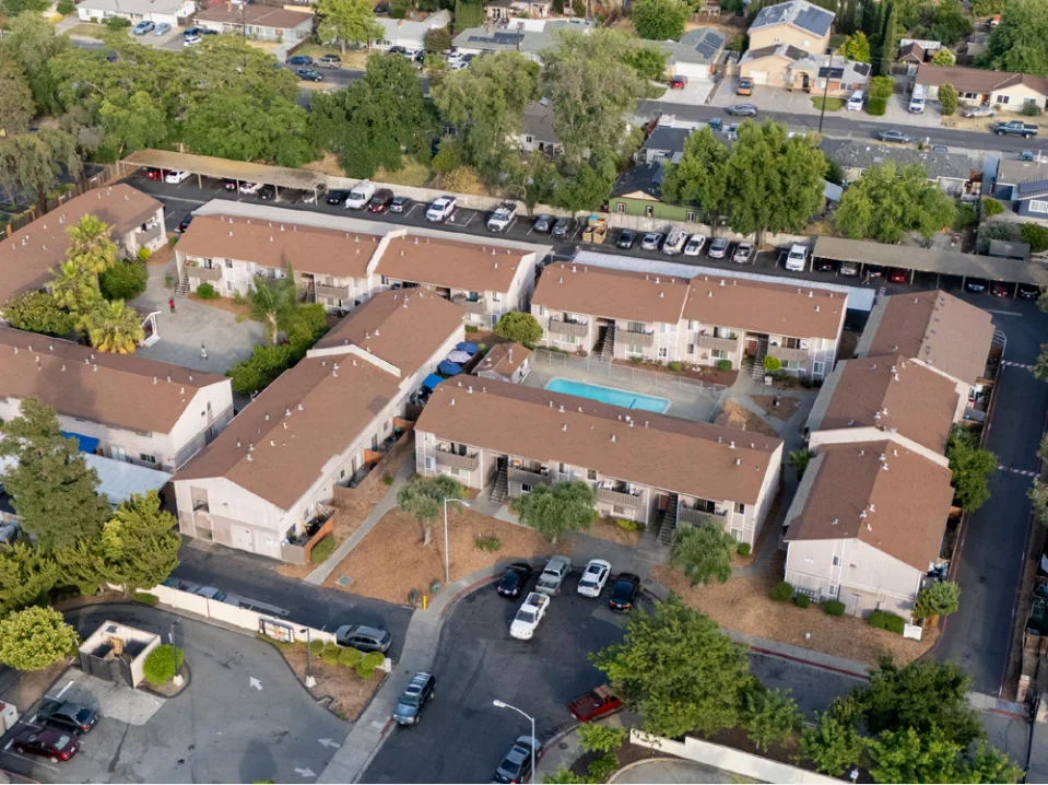 Park Virginia Apartments — Sale in Concord, CA, photo 1 of 8