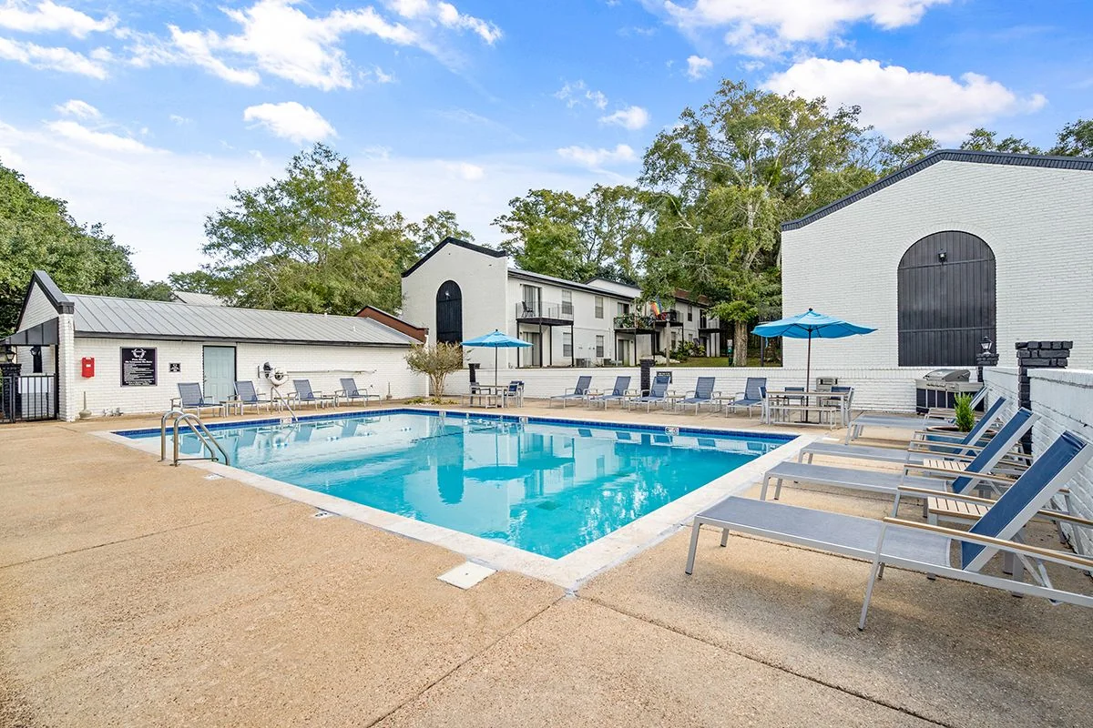 Kingswood Apartments — Sale in Mobile, AL, photo 4 of 8