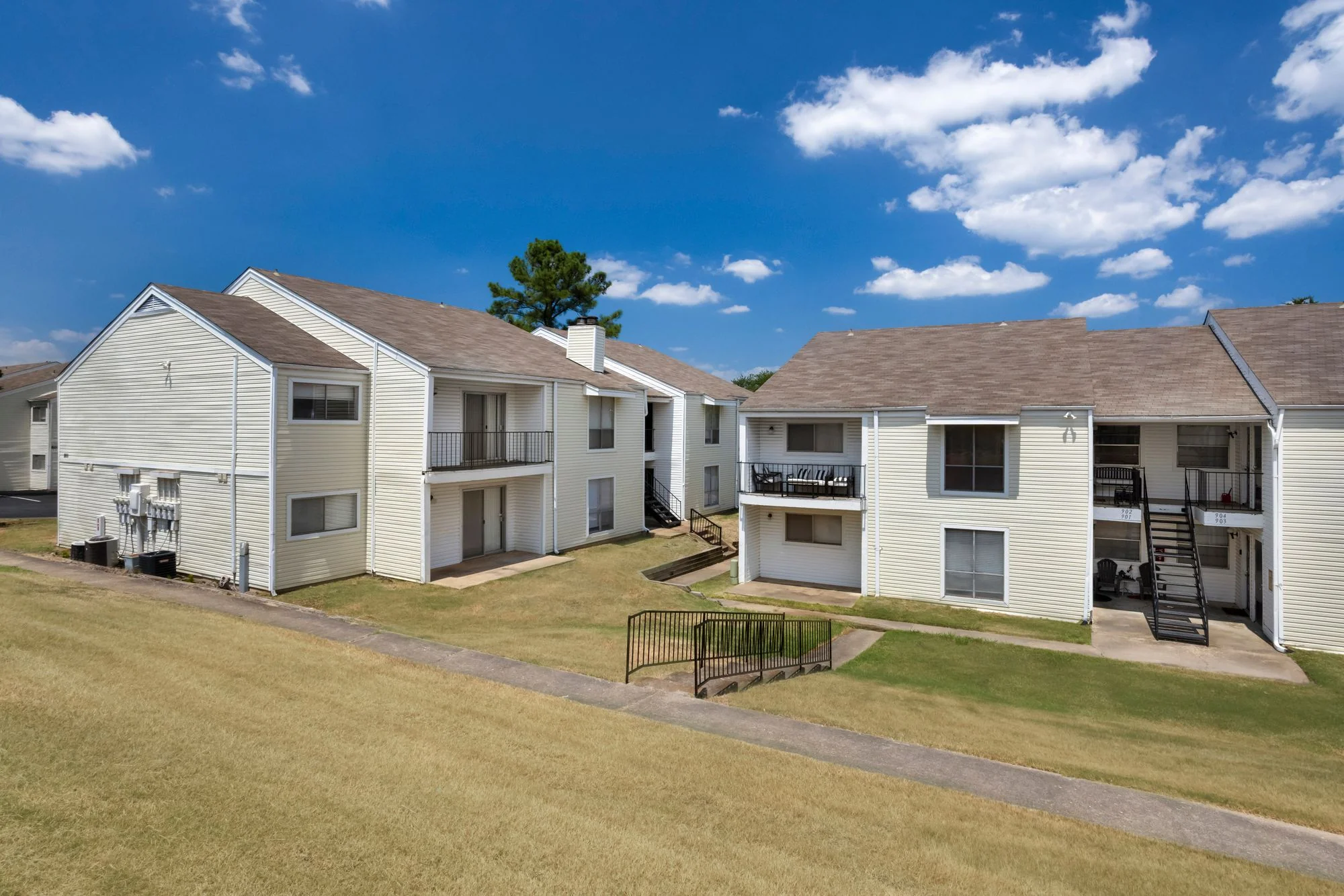 Towne Oaks — Sale in Little Rock, AR, photo 6 of 8