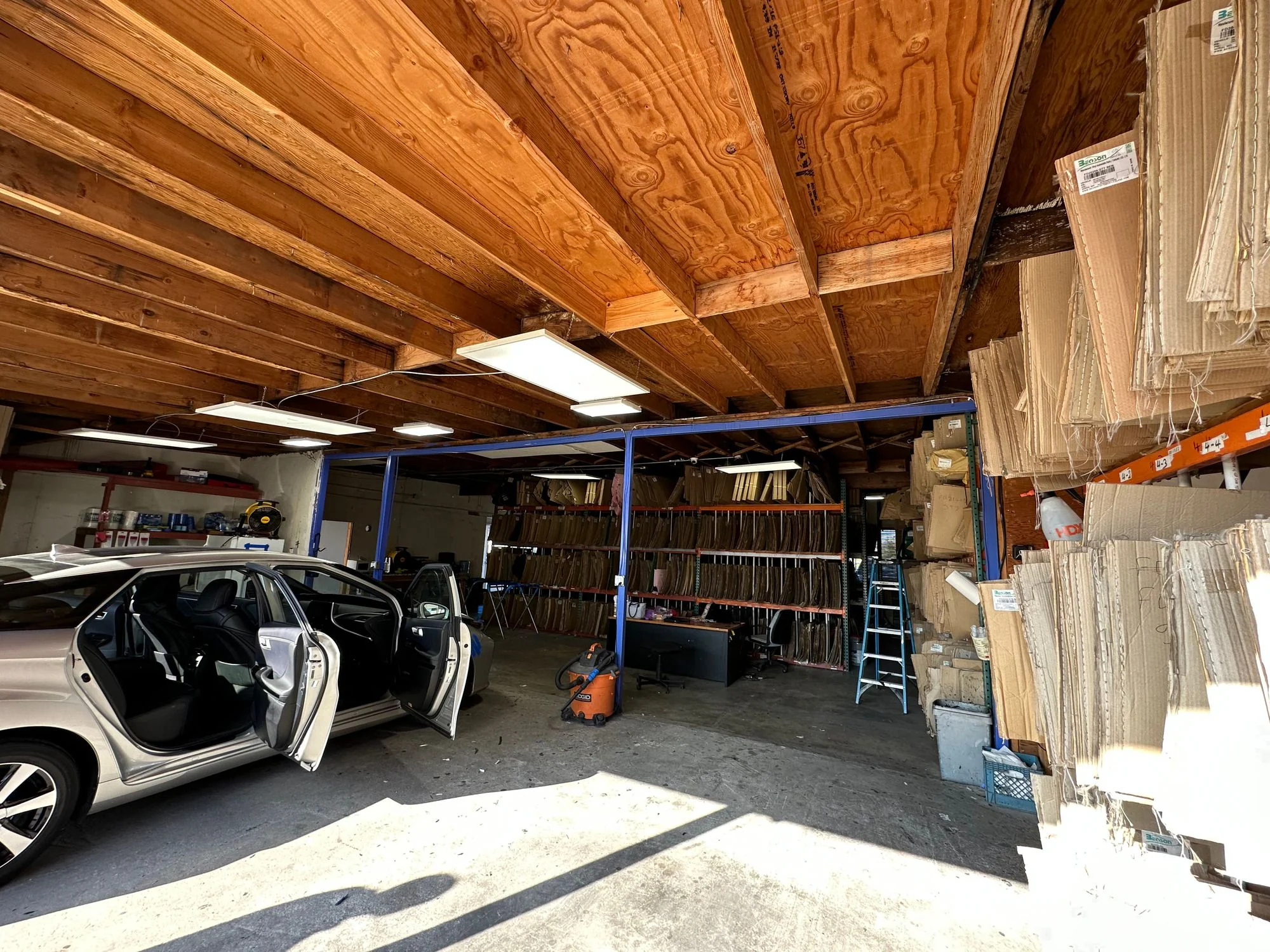 1054 El Camino Ave — Sale in Sacramento, CA, photo 2 of 6
