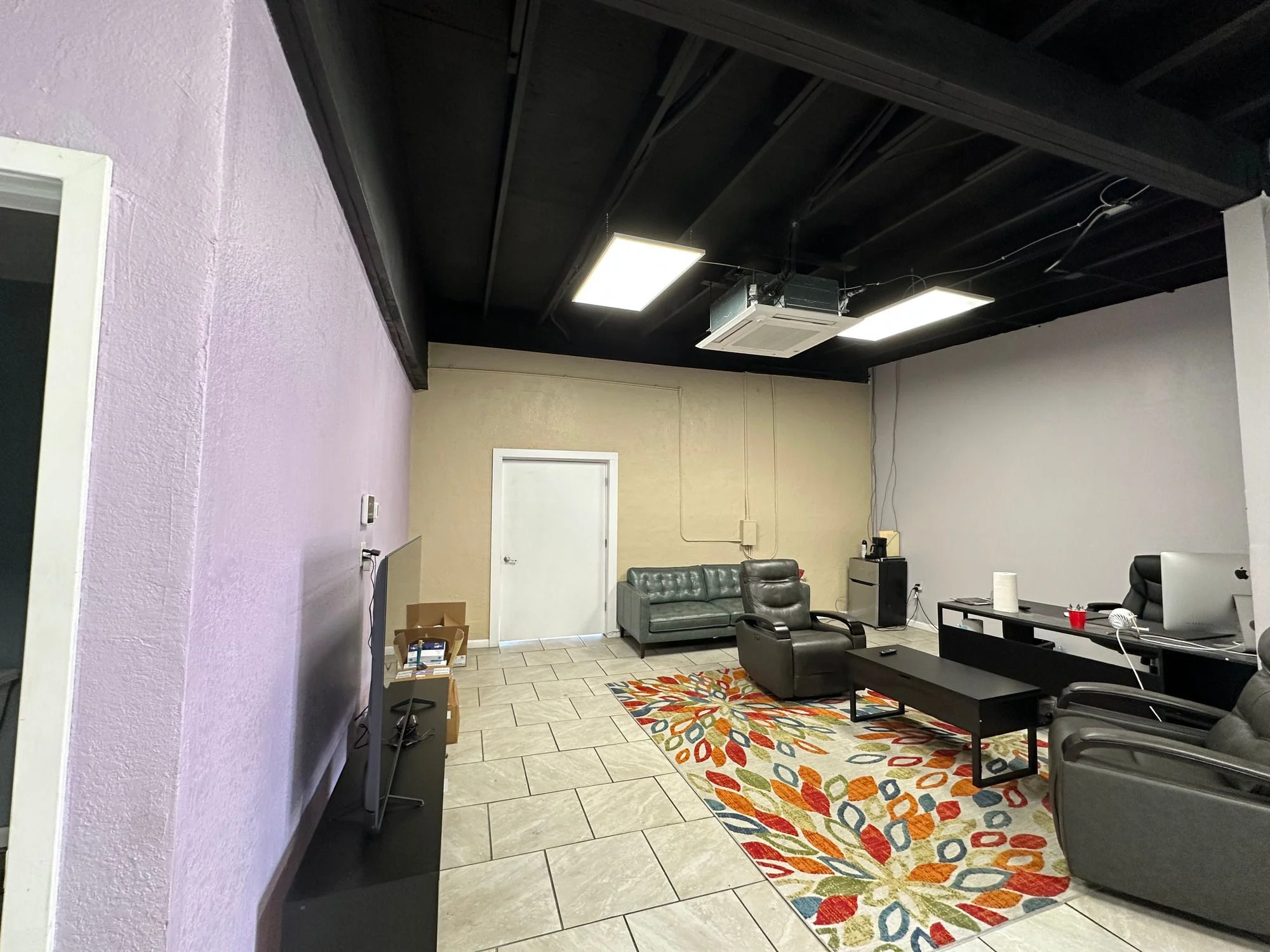 1054 El Camino Ave — Sale in Sacramento, CA, photo 4 of 6