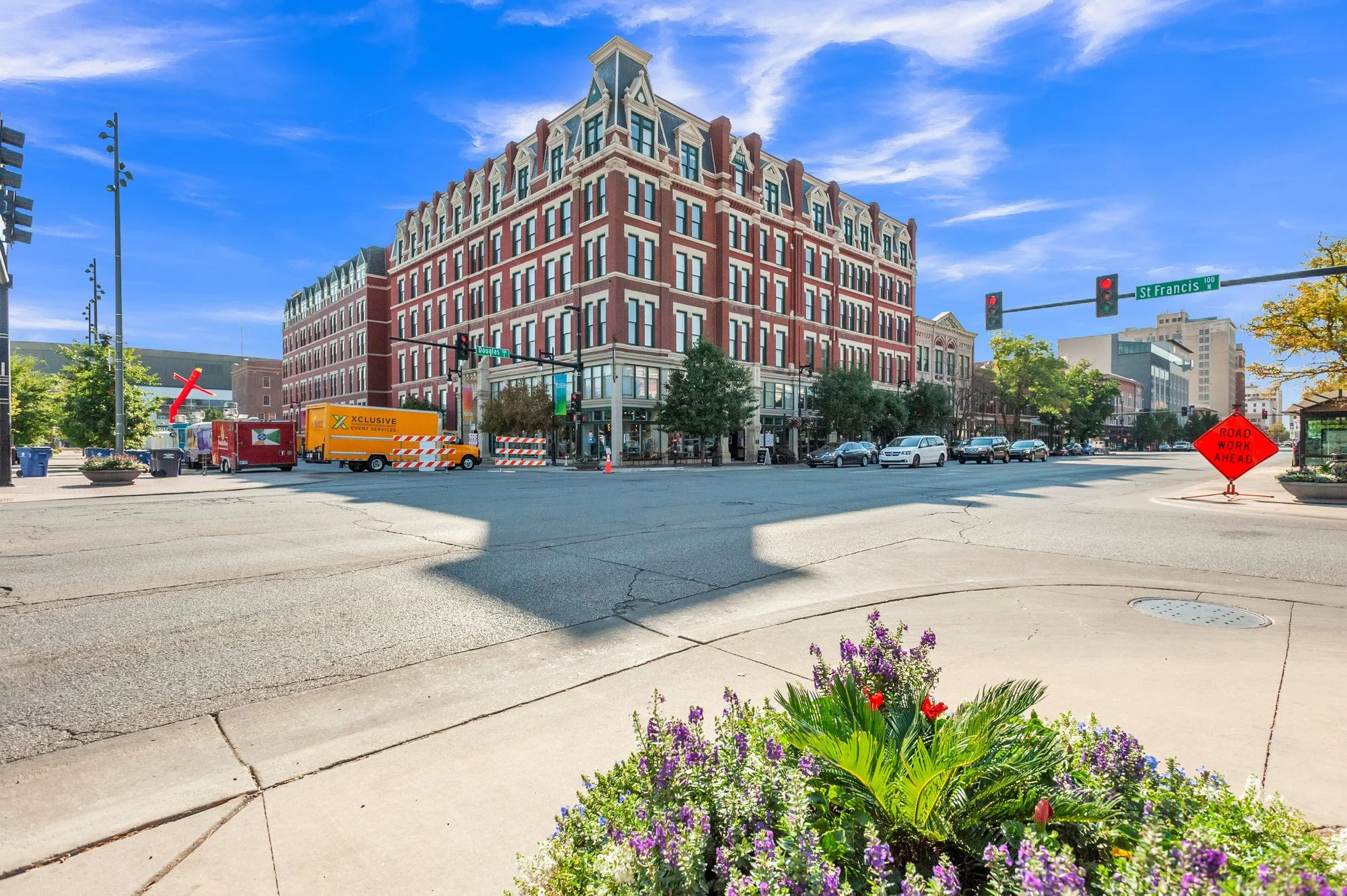 Eaton Place — Sale in Wichita, KS, photo 2 of 8