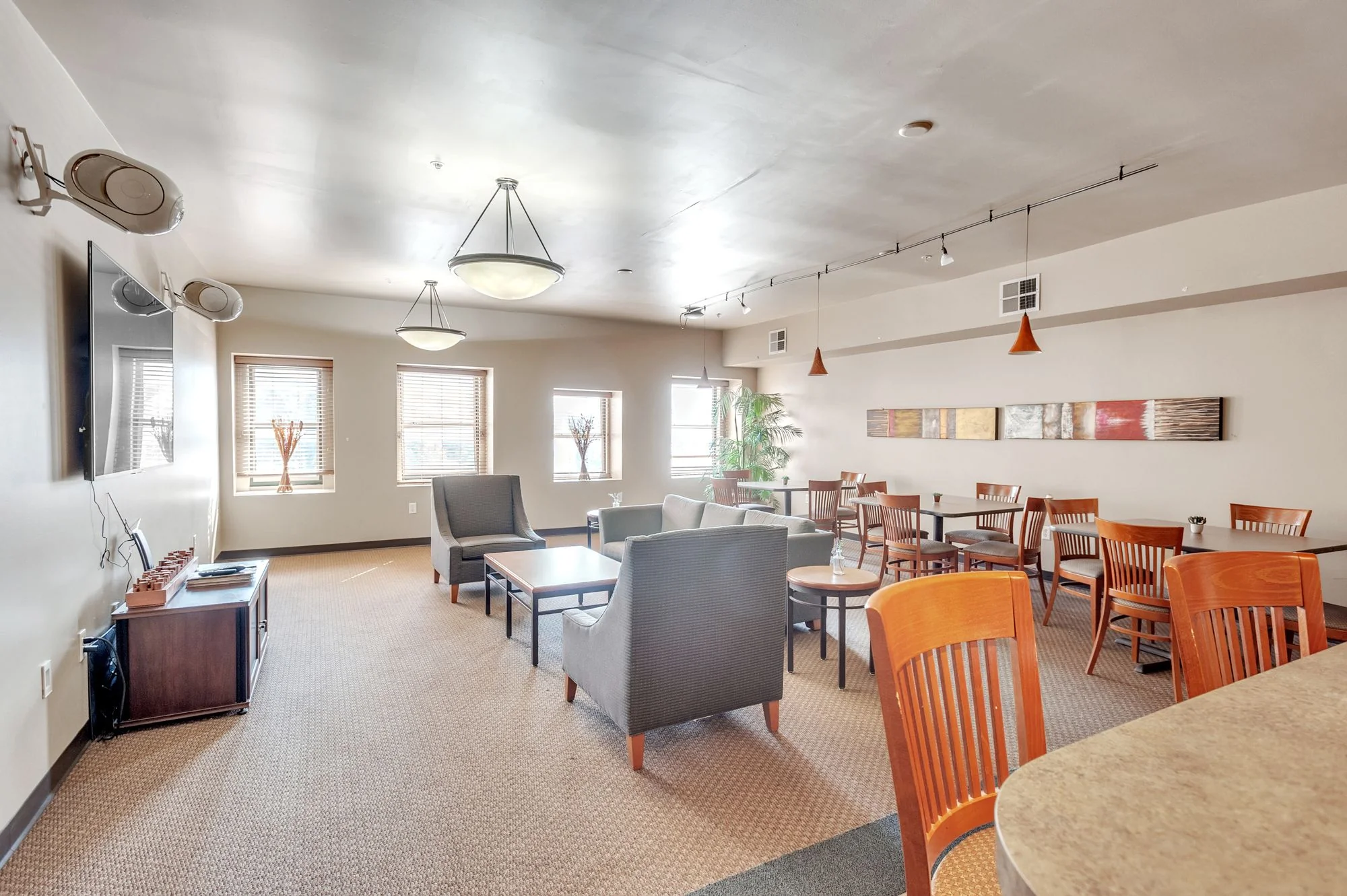 Eaton Place — Sale in Wichita, KS, photo 5 of 8