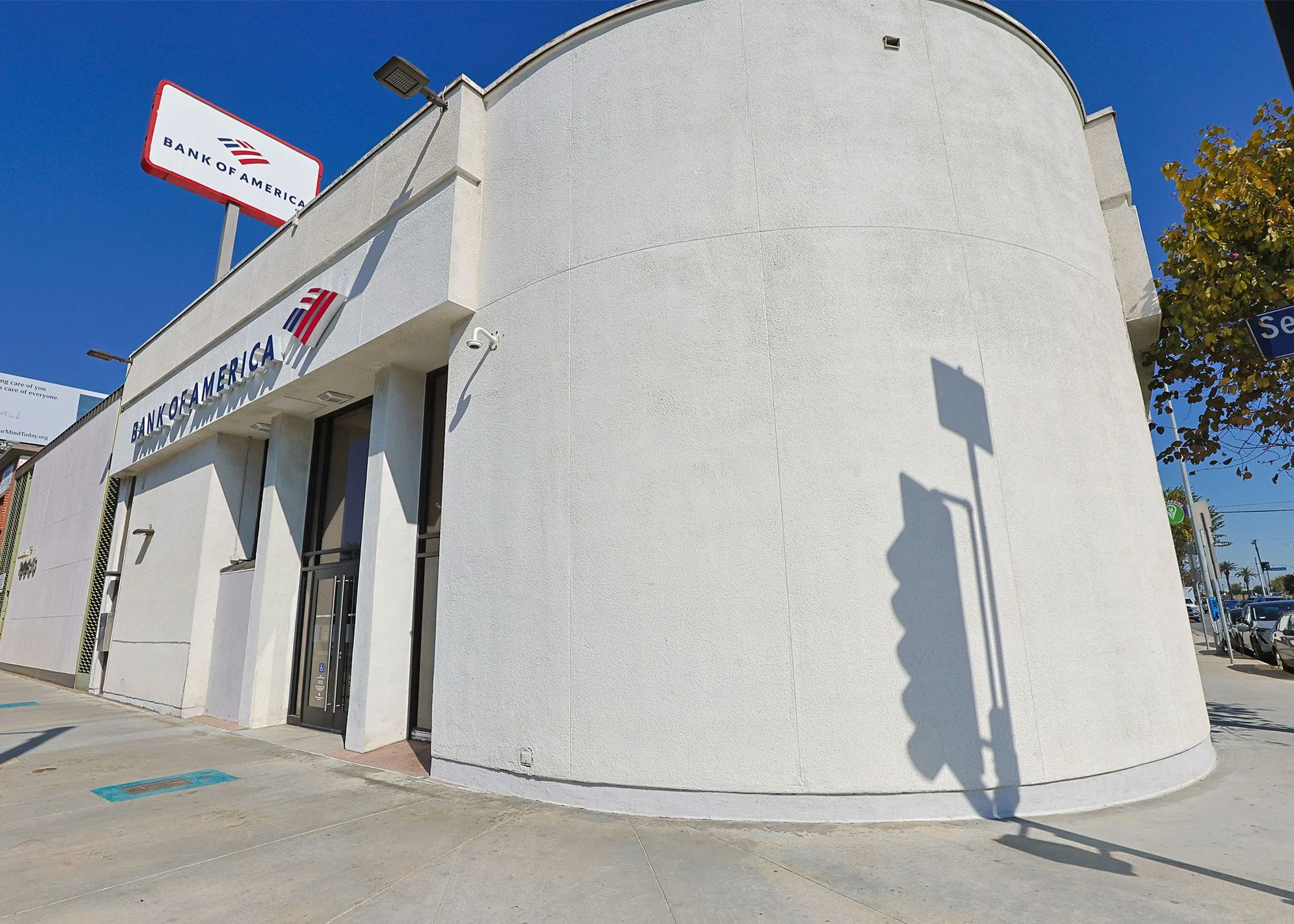 Bank of America — Sale in Los Angeles, CA, photo 3 of 3