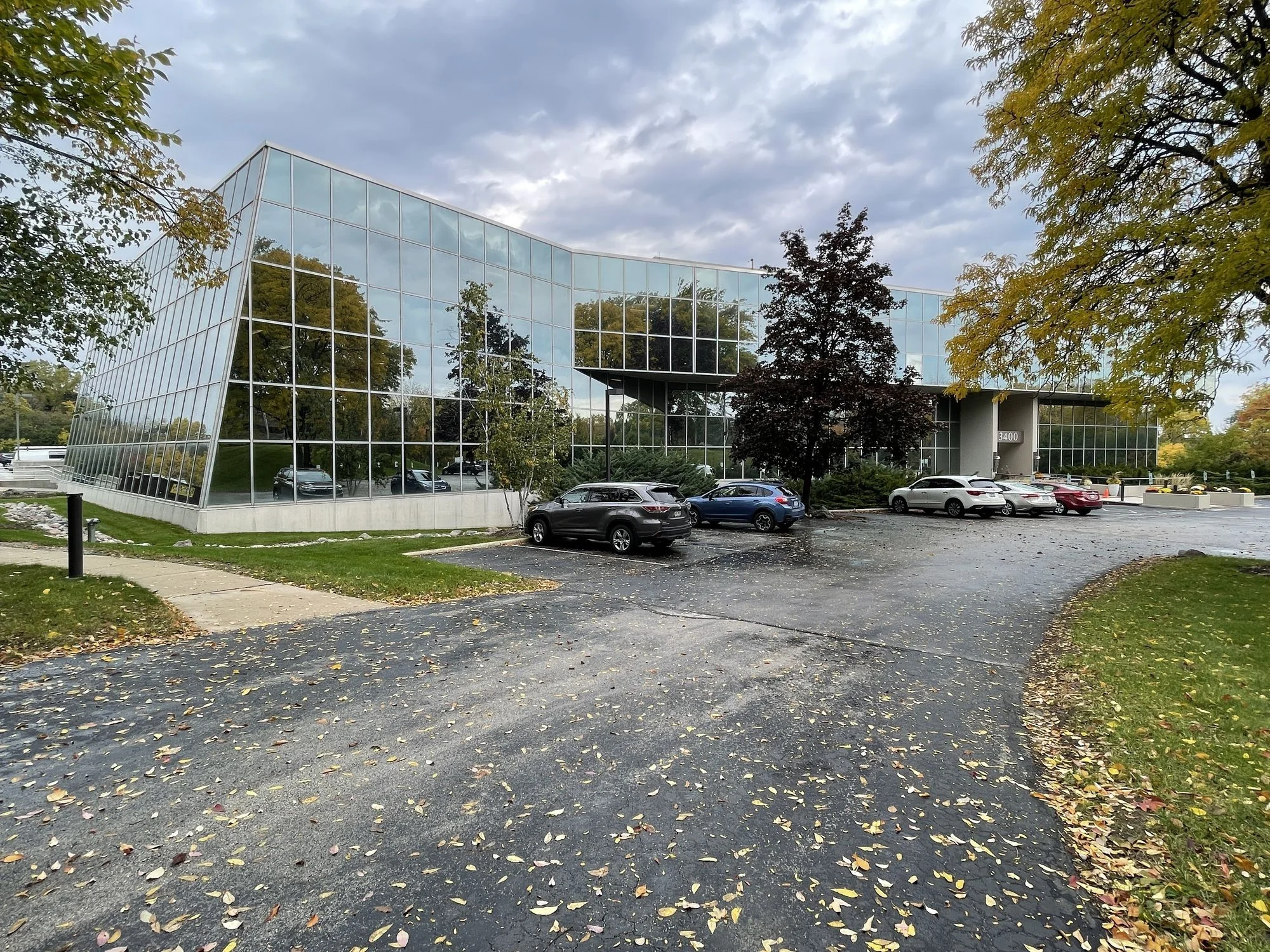 13400 Bishops Lane — Sale in Brookfield, WI, photo 1 of 5