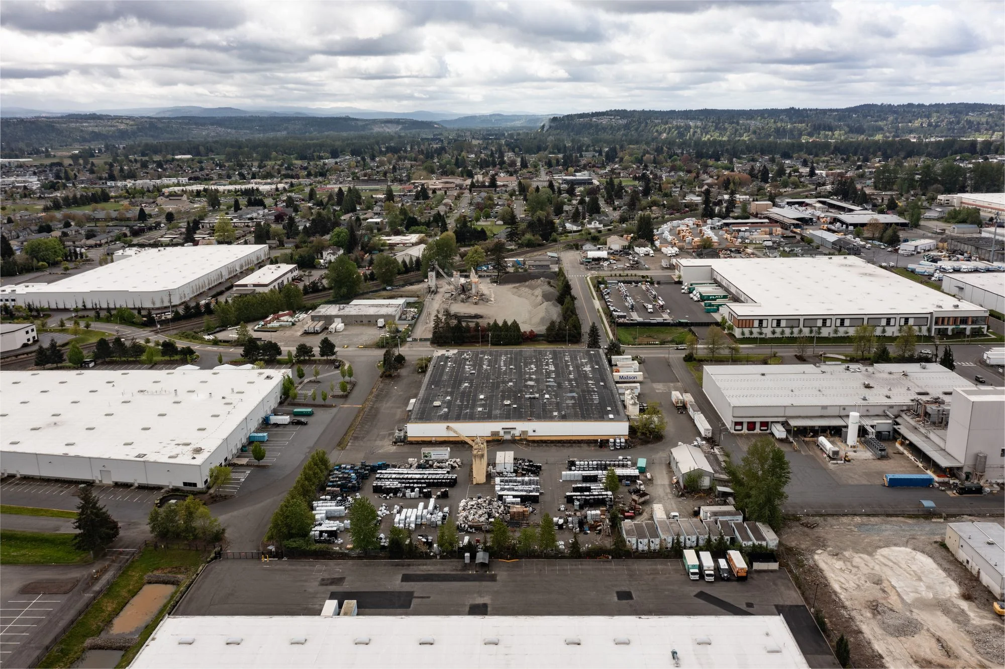 1615 Puyallup St — Sale in Sumner, WA, photo 1 of 2