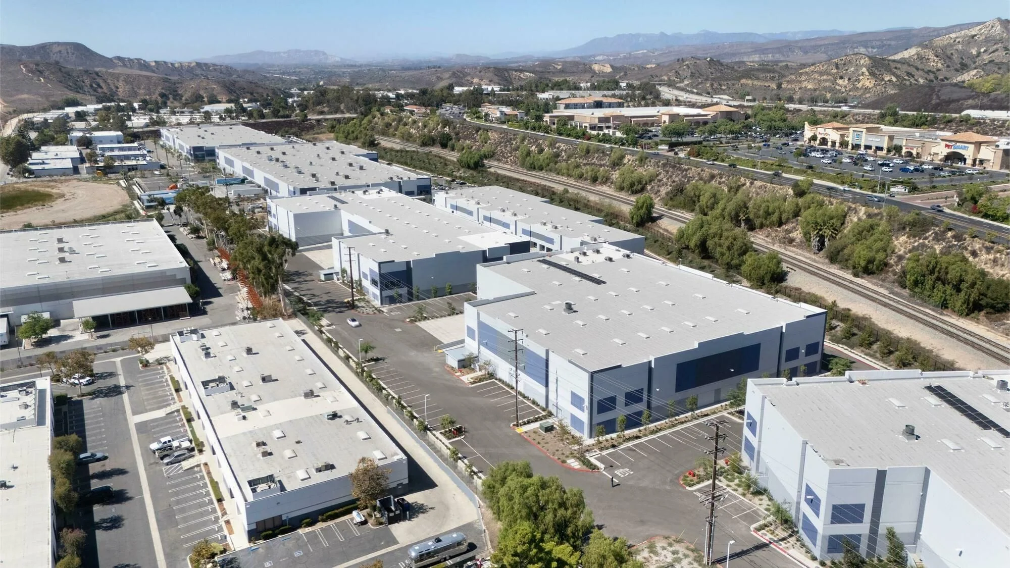 Easy Street Industrial Center — Sale in Simi Valley, CA, photo 1 of 7