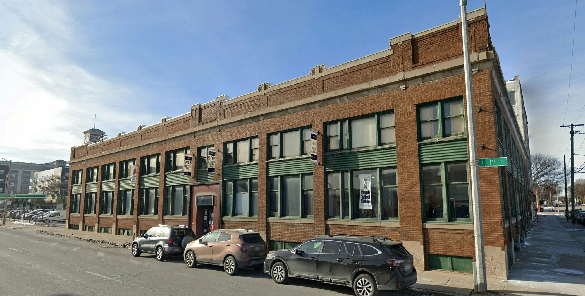 907 S 1st St — Sale in Milwaukee, WI, photo 1 of 1