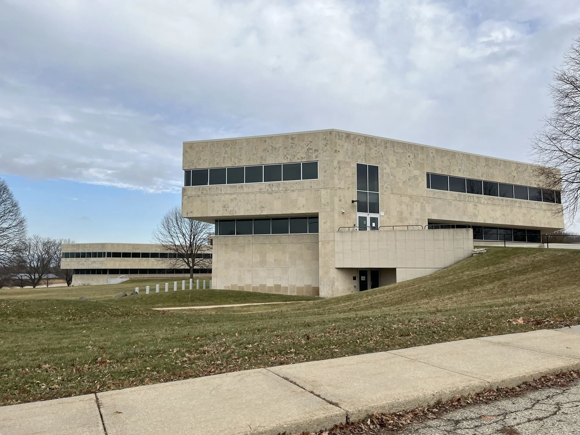 Office for Sale in Madison, WI, photo 2 of 8