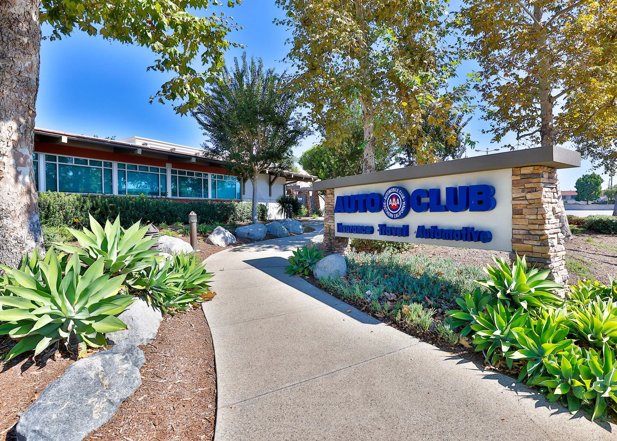 16041 Whittier Blvd. — Sale in Whittier, CA, photo 1 of 4