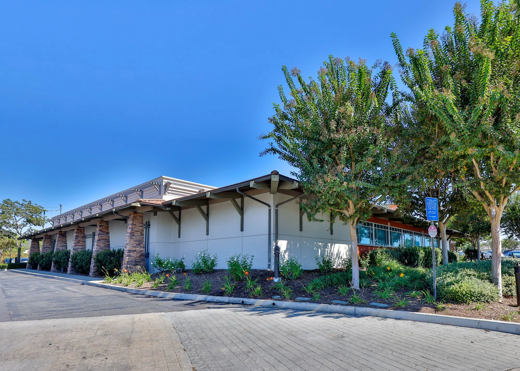 16041 Whittier Blvd. — Sale in Whittier, CA, photo 4 of 4