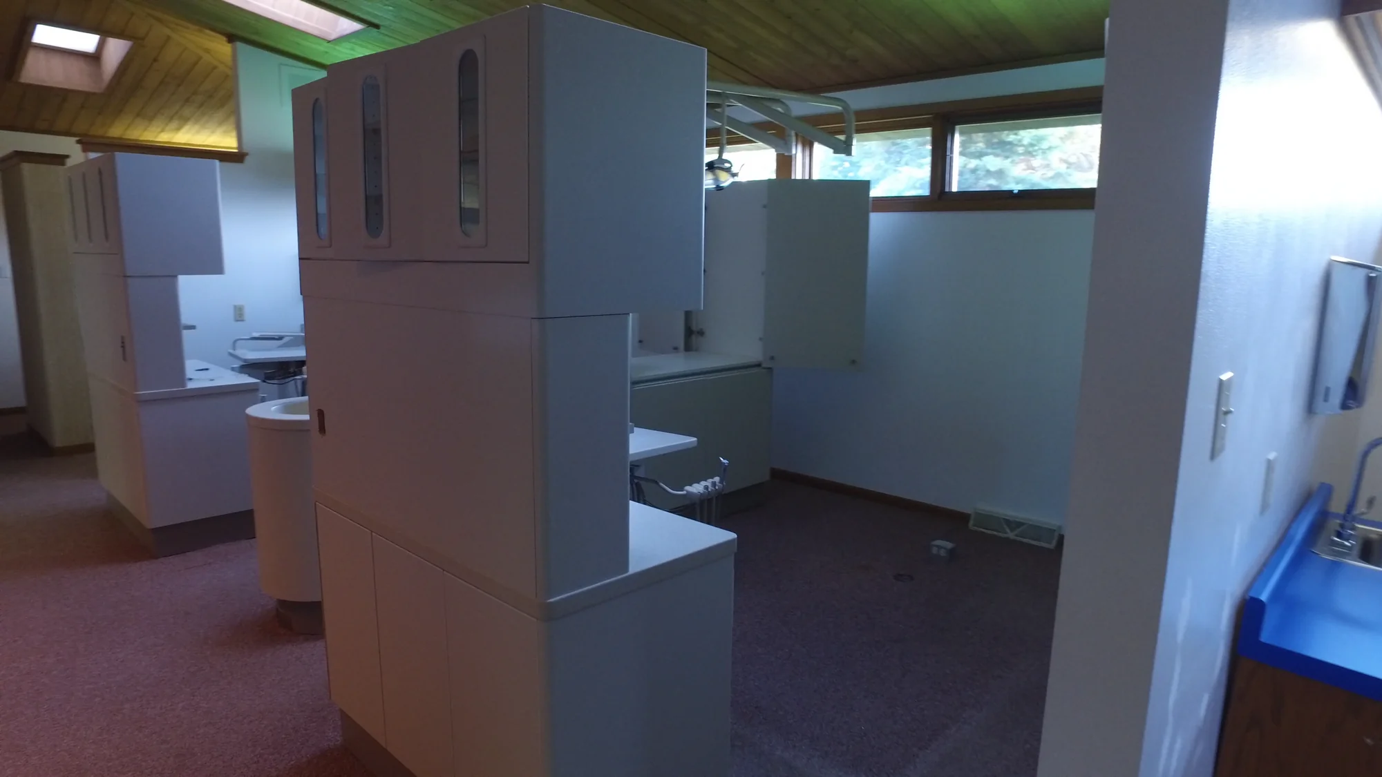 1575 E Racine Ave — Sale in Waukesha, WI, photo 3 of 6
