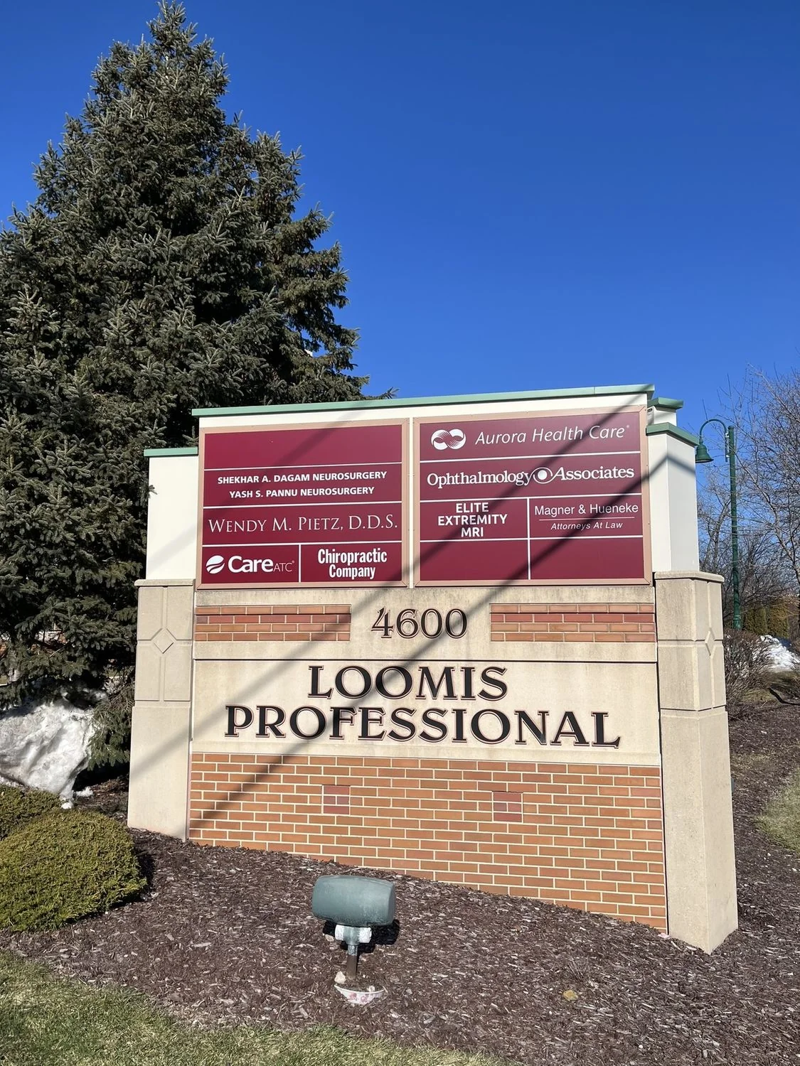 Loomis Professional Building — Sale in Greenfield, WI, photo 6 of 8