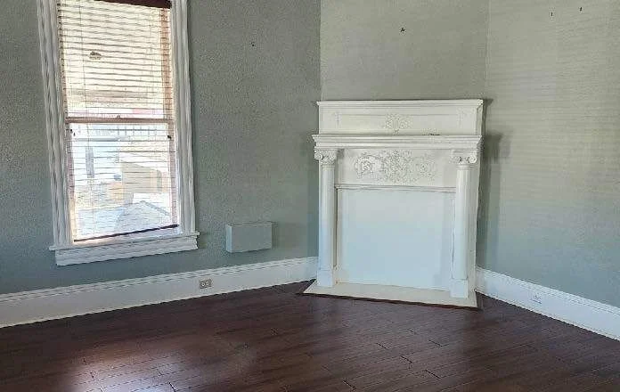 332 E Adams St — Sale in Jacksonville, FL, photo 3 of 5